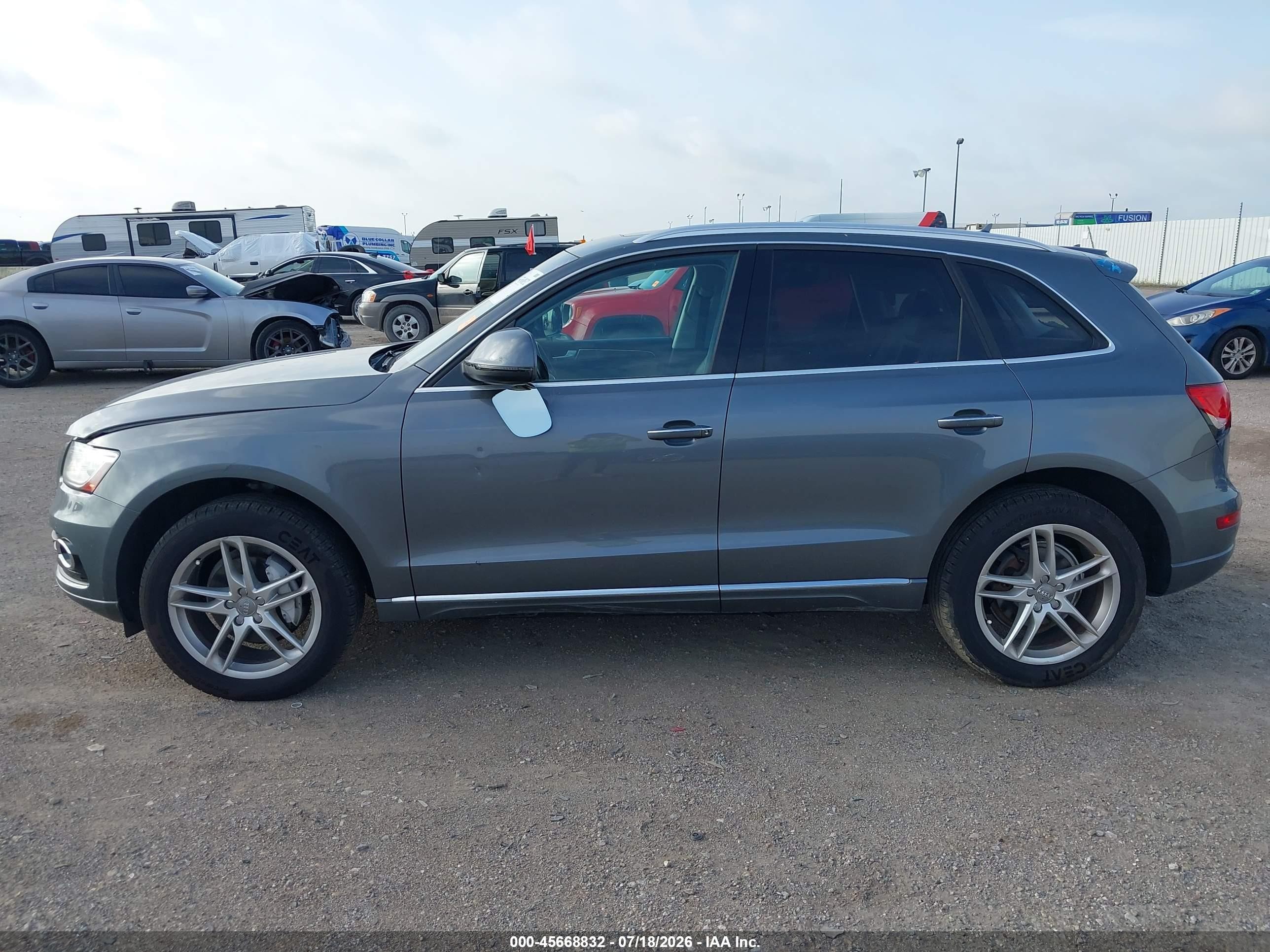 2015 Audi Q5 2.0t Premium Gray vin: WA1LFAFP6FA048931