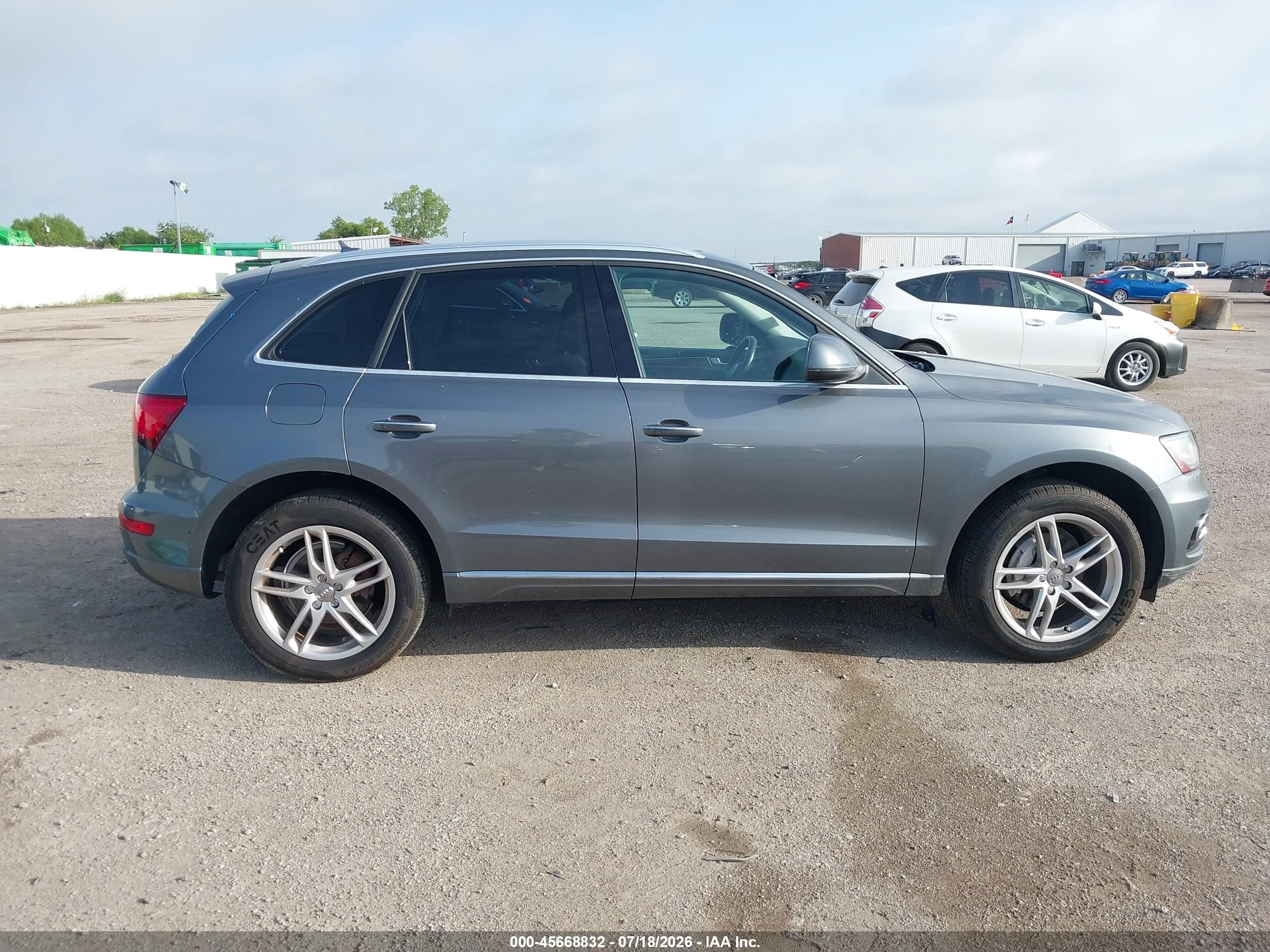 2015 Audi Q5 2.0t Premium Gray vin: WA1LFAFP6FA048931