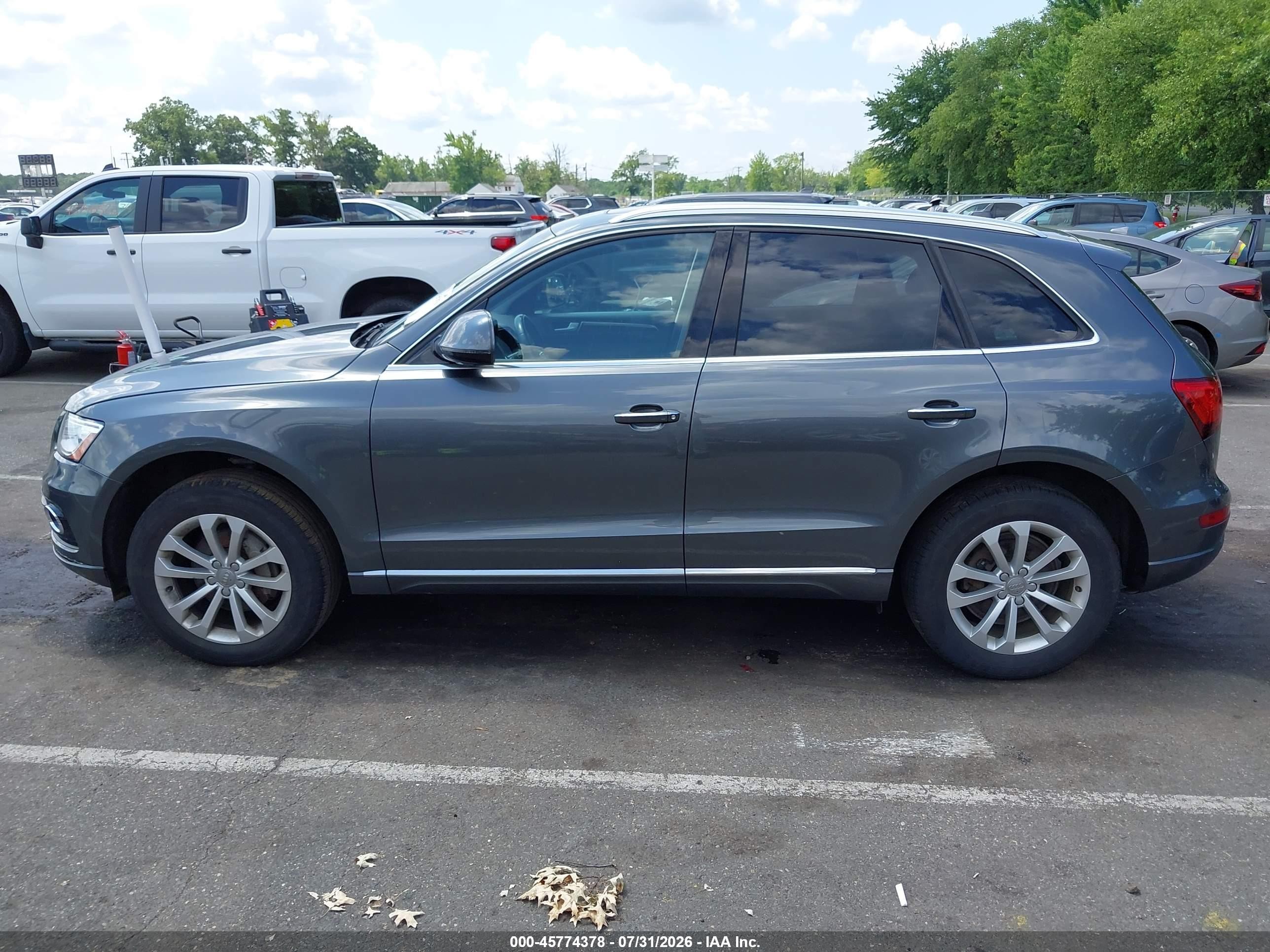 2015 Audi Q5 2.0t Premium Gray vin: WA1LFAFP6FA069908