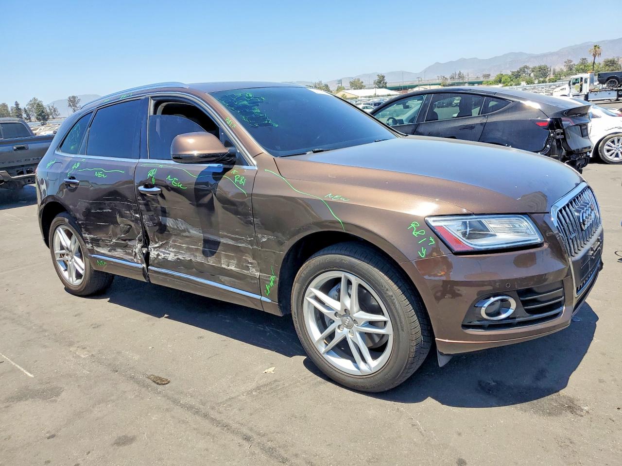 2015 Audi Q5 Premium Plus Brown vin: WA1LFAFP6FA092976