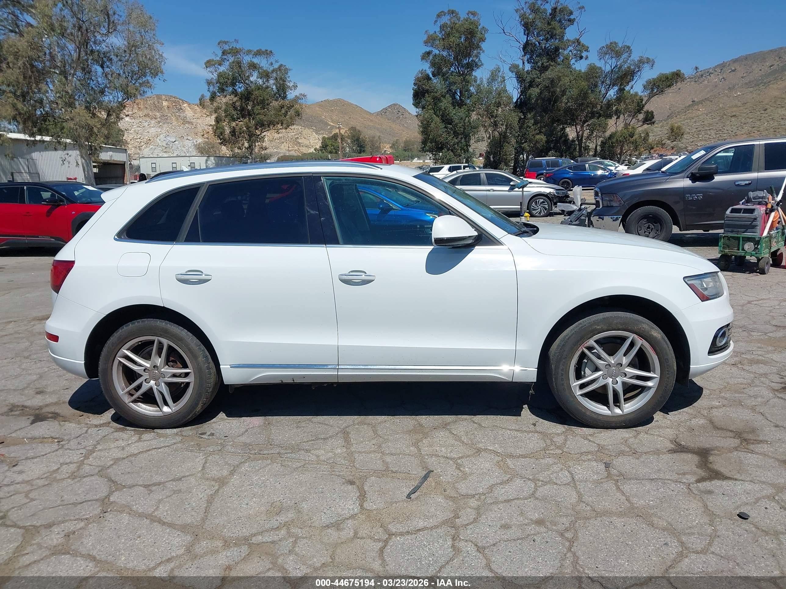 2015 Audi Q5 2.0t Premium White vin: WA1LFAFP6FA097594