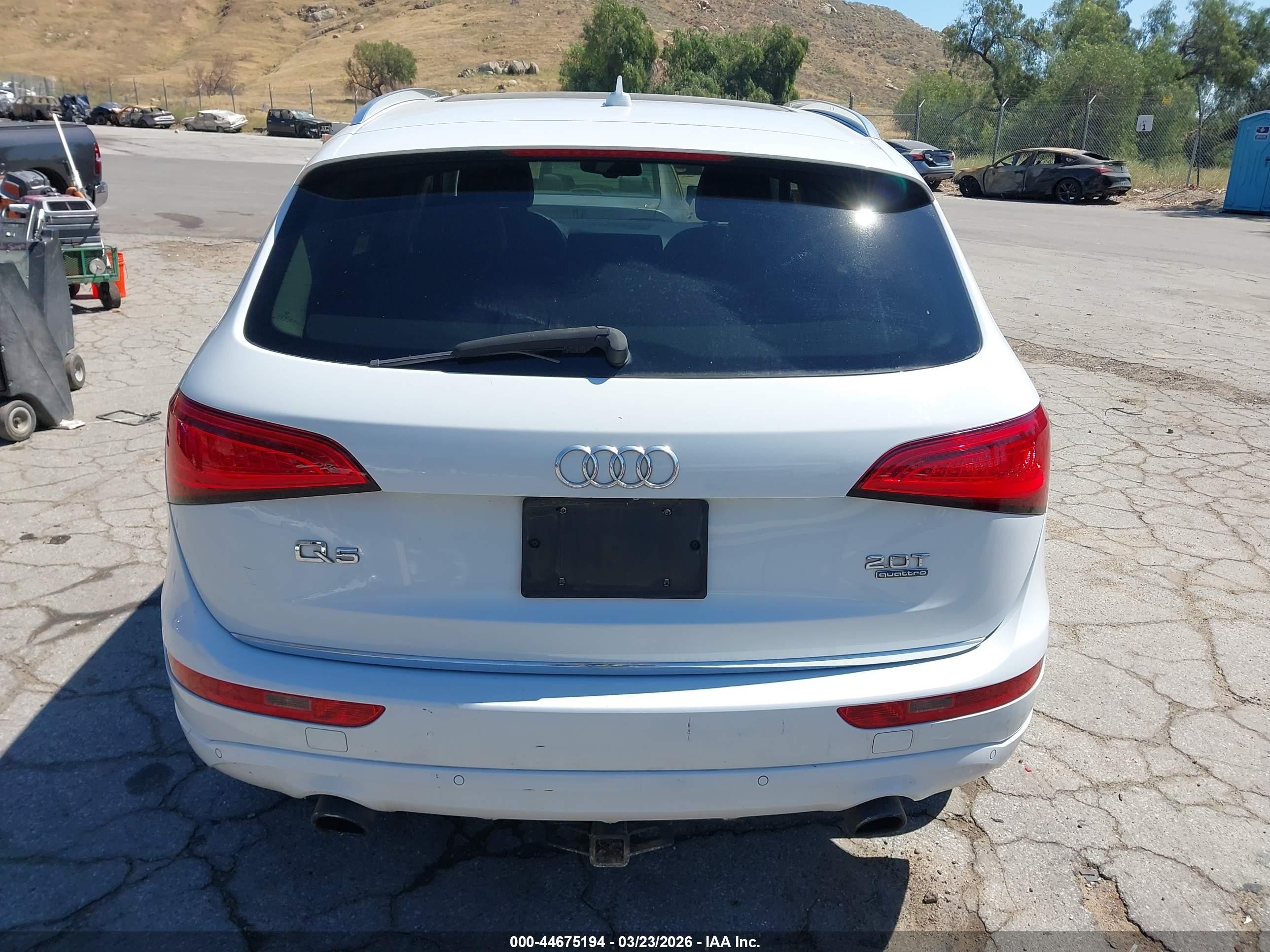 2015 Audi Q5 2.0t Premium White vin: WA1LFAFP6FA097594