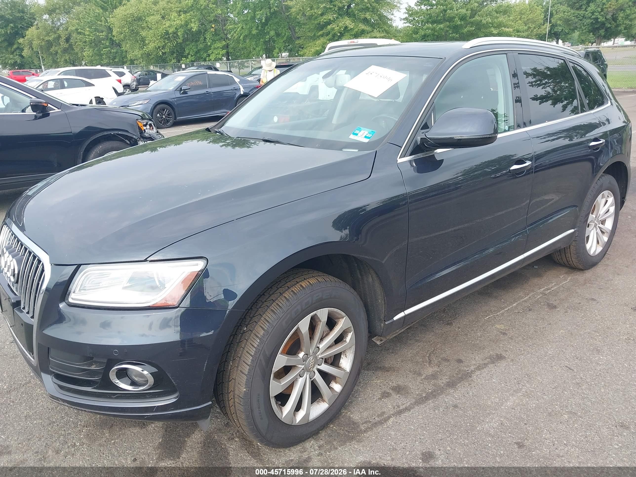 2015 Audi Q5 2.0t Premium Dark Blue vin: WA1LFAFP6FA099894