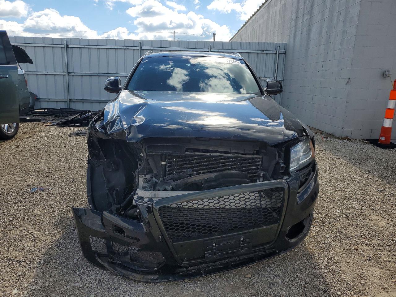 2011 Audi Q5 Premium Plus Black vin: WA1LFAFP7BA021506