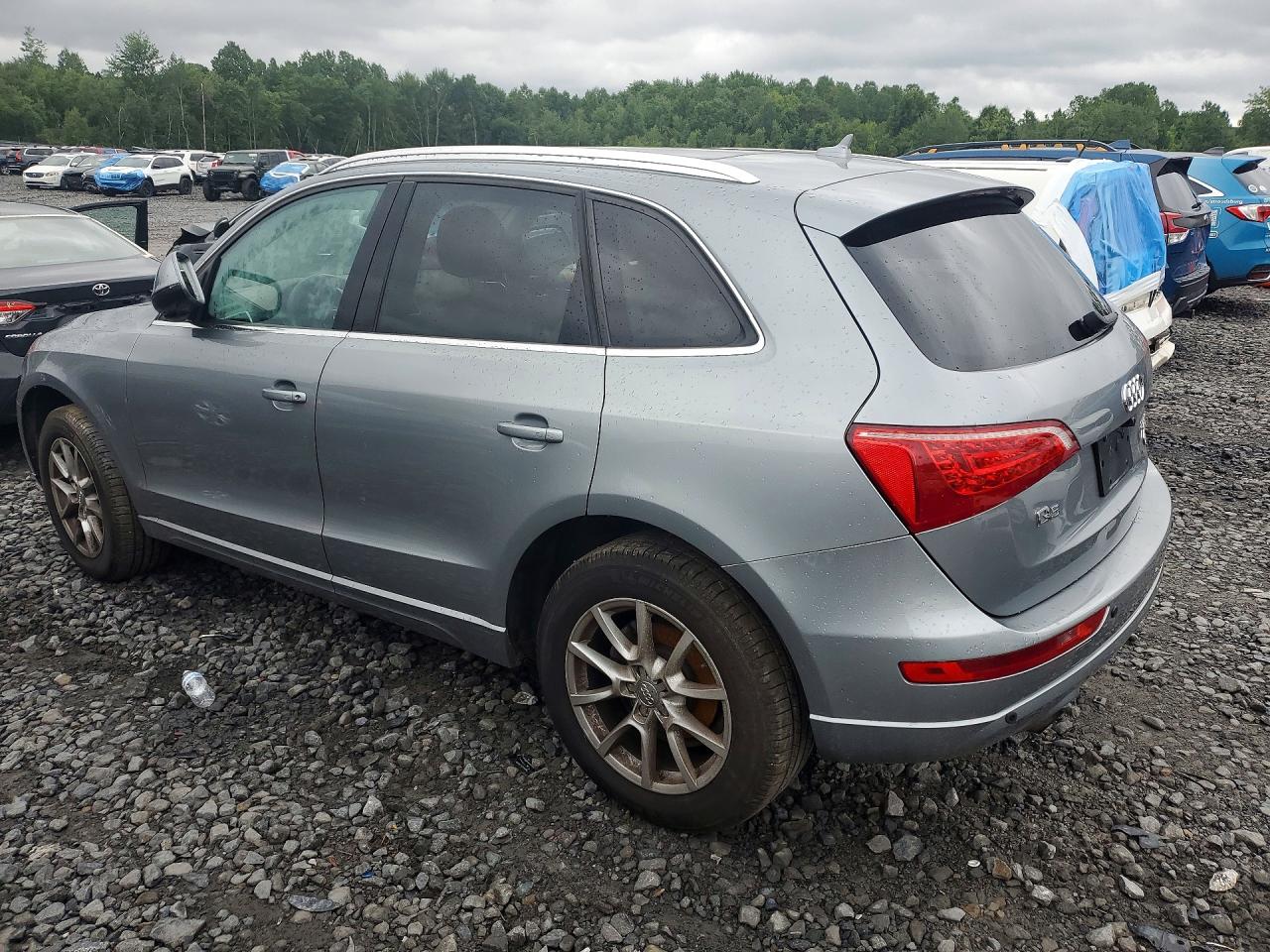 2011 Audi Q5 Premium Plus Silver vin: WA1LFAFP7BA102831