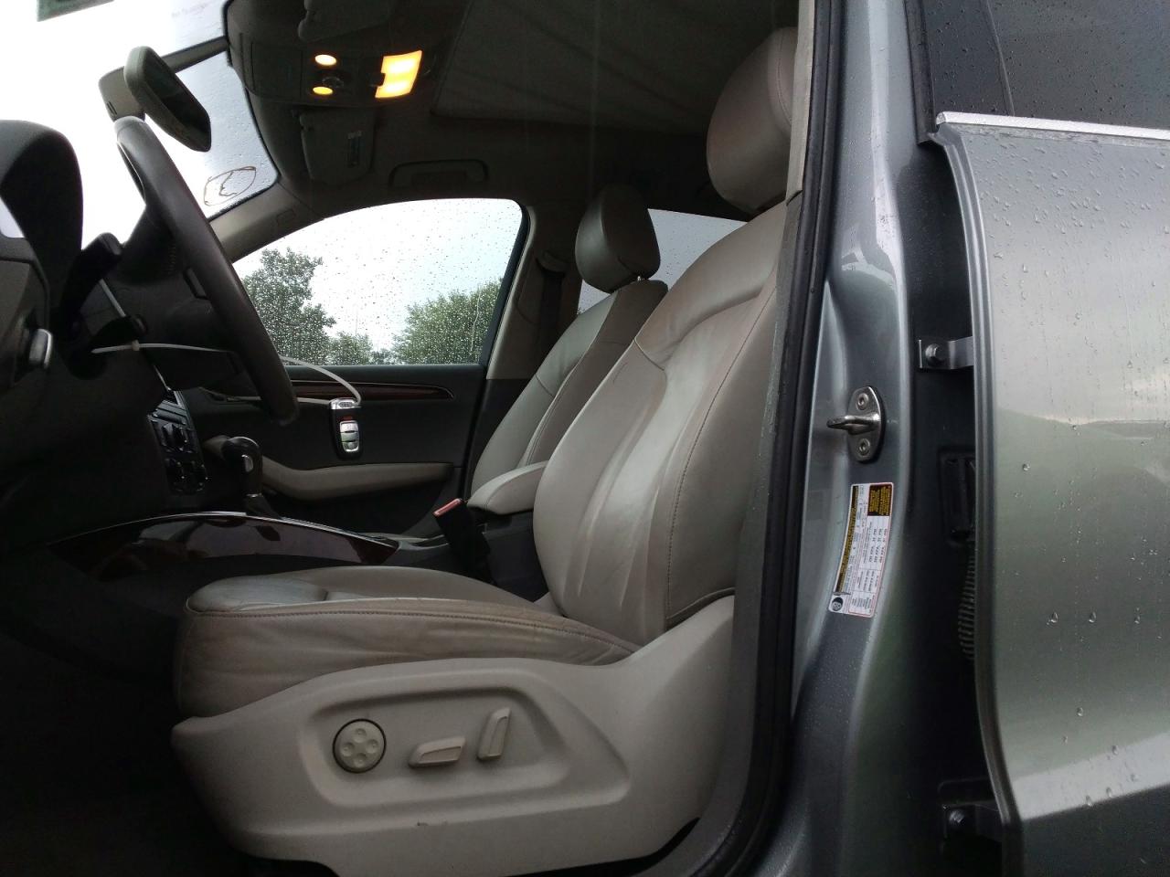 2011 Audi Q5 Premium Plus Silver vin: WA1LFAFP7BA102831