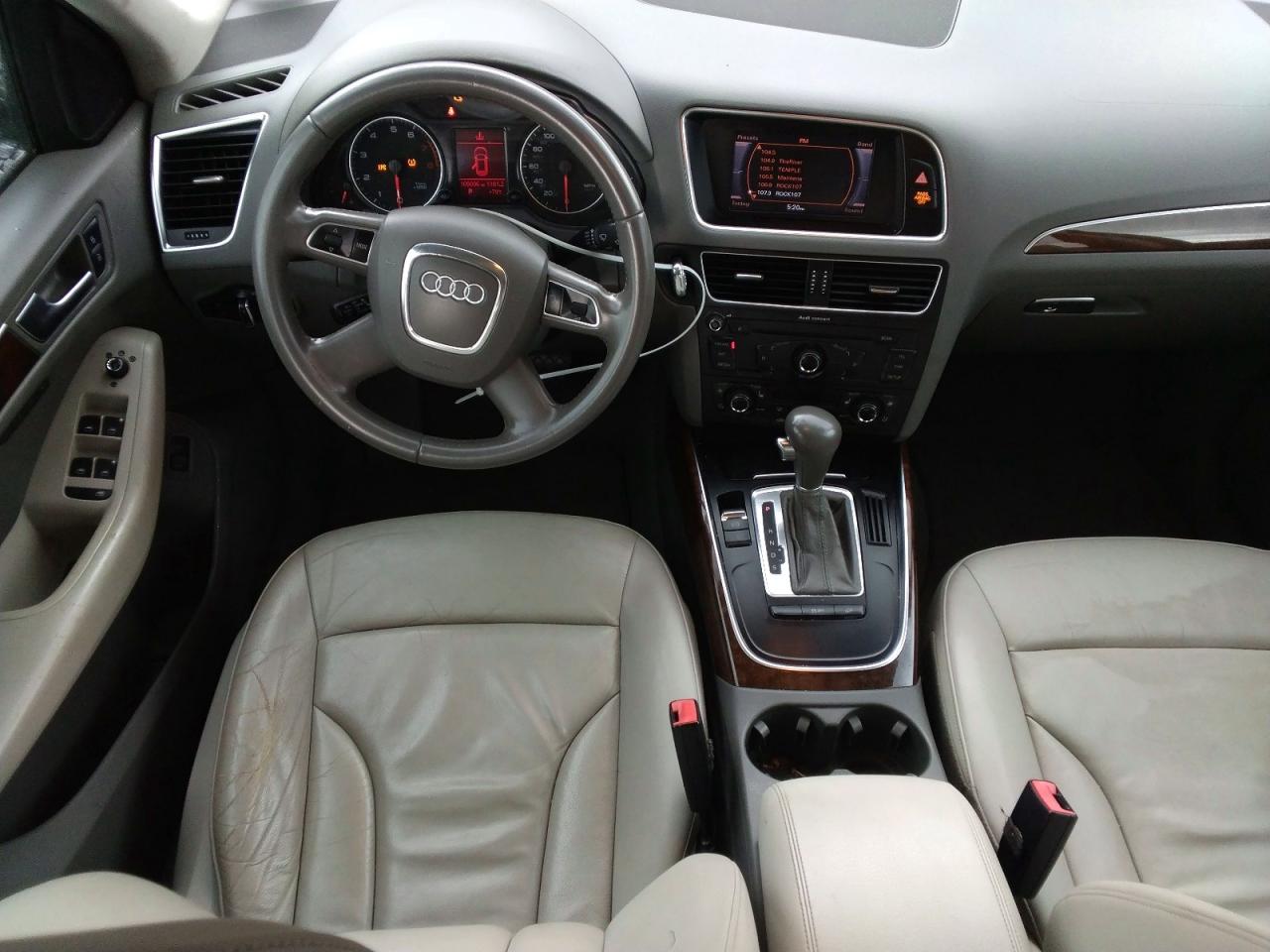 2011 Audi Q5 Premium Plus Silver vin: WA1LFAFP7BA102831
