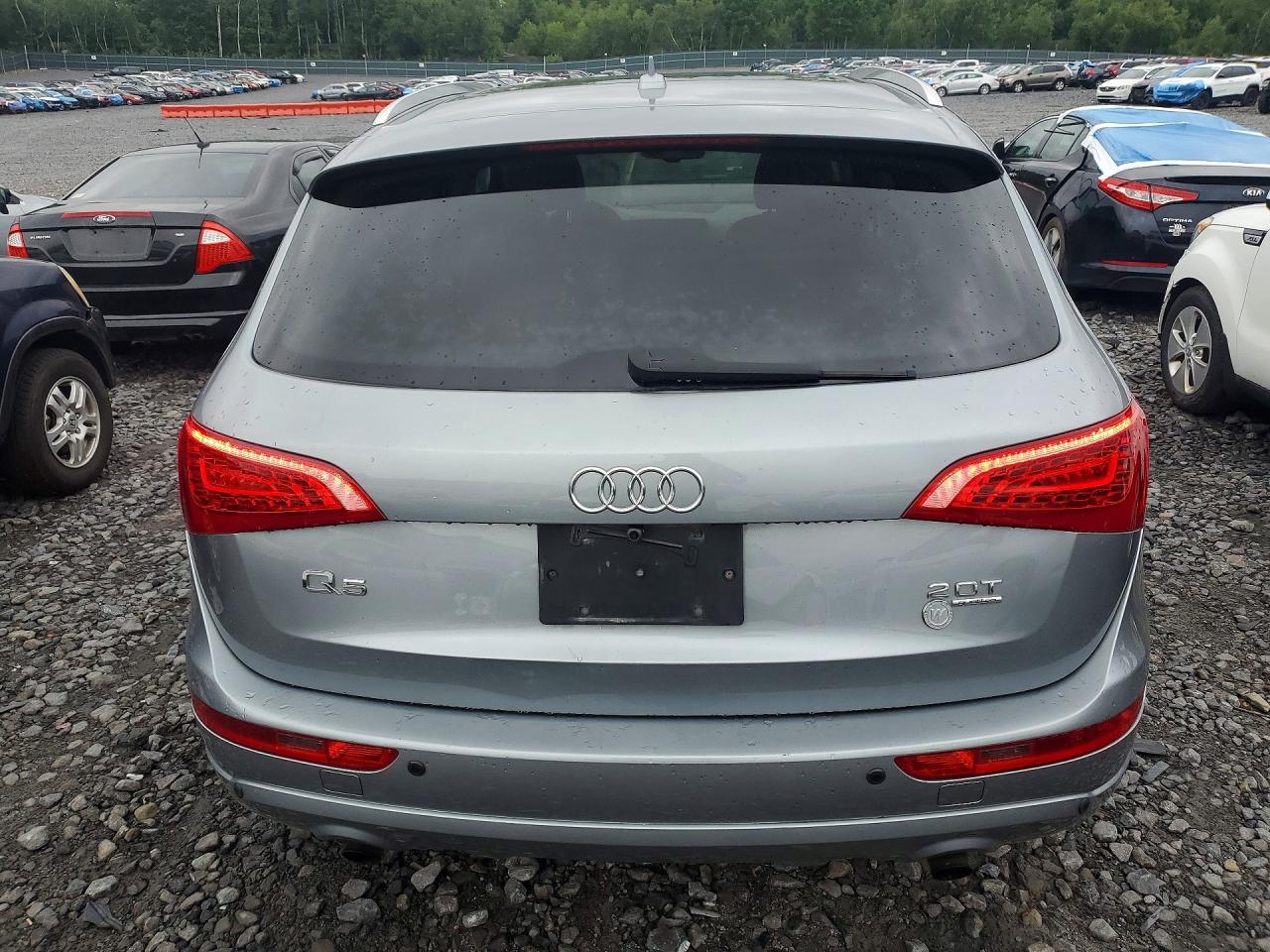 2011 Audi Q5 Premium Plus Silver vin: WA1LFAFP7BA102831