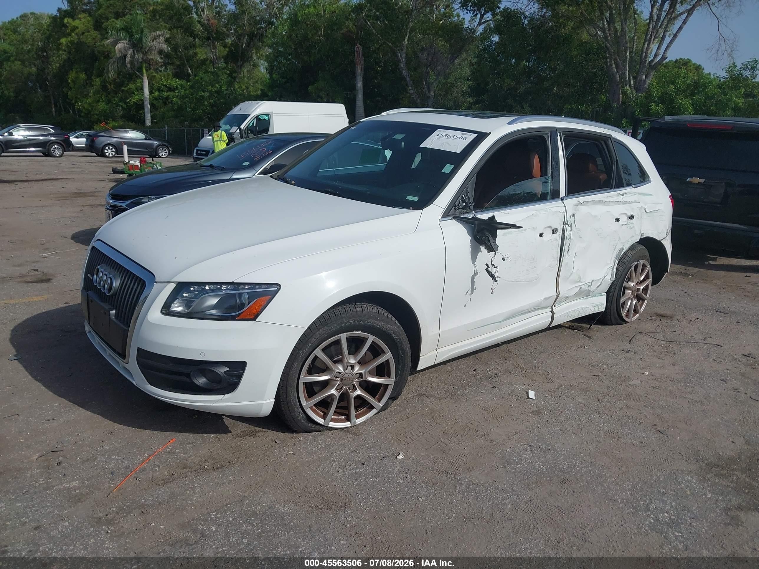 2012 Audi Q5 2.0t Premium White vin: WA1LFAFP7CA095977