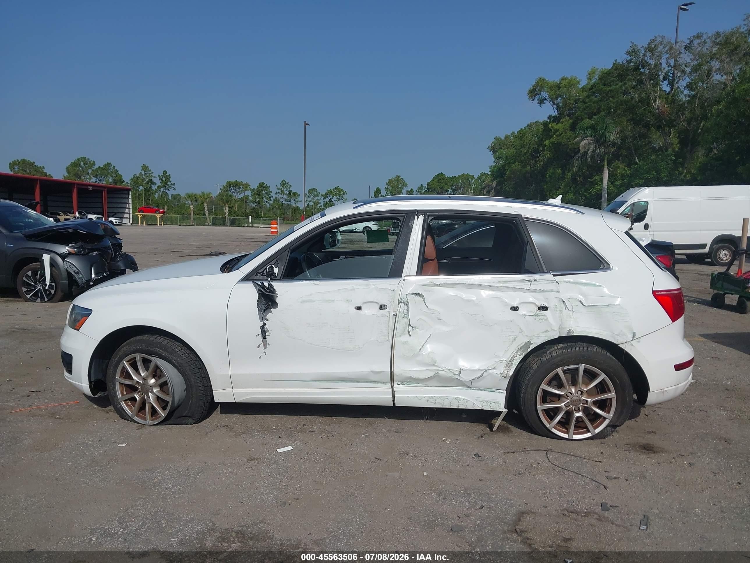 2012 Audi Q5 2.0t Premium White vin: WA1LFAFP7CA095977