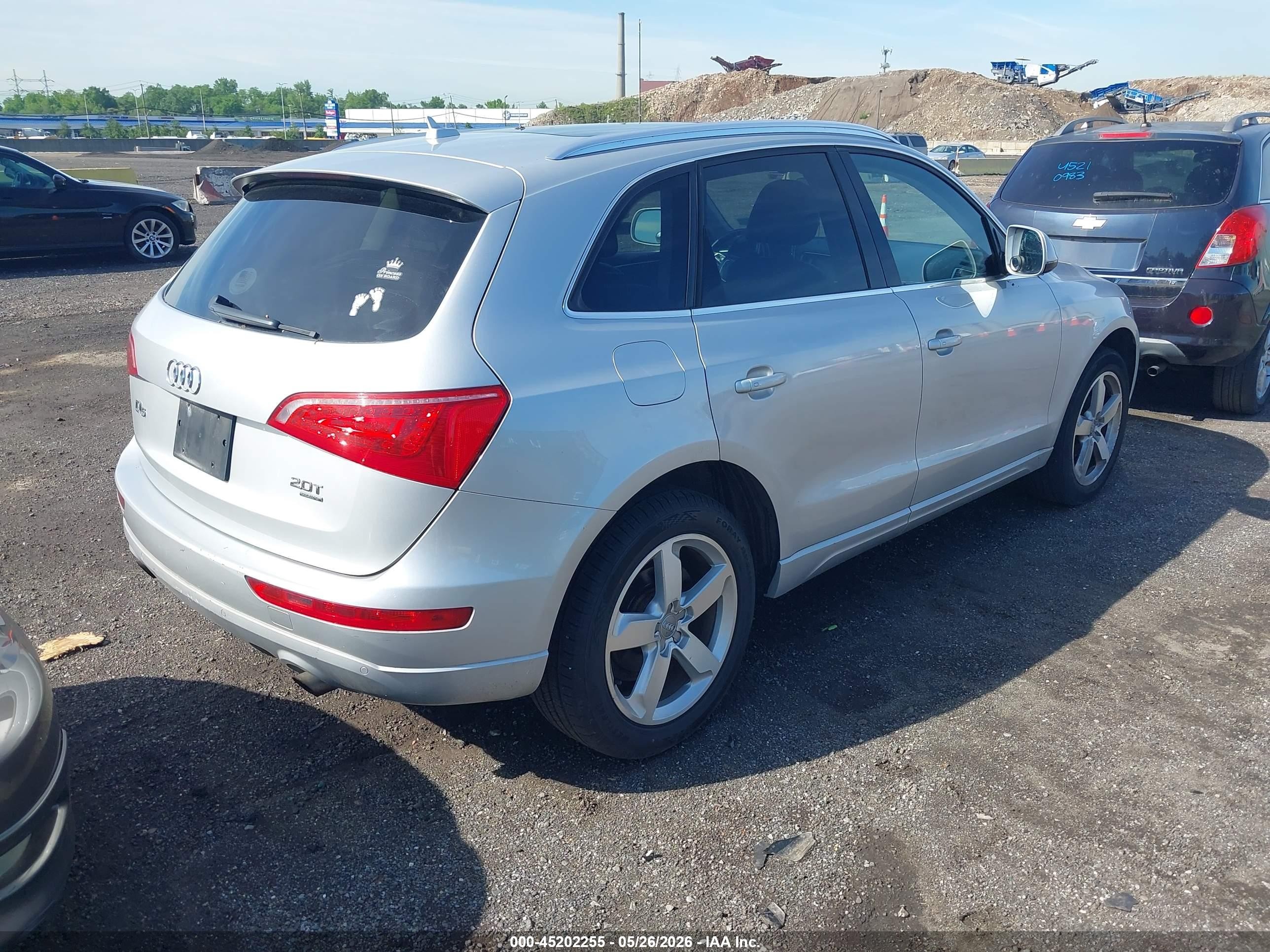 2012 Audi Q5 2.0t Premium Silver vin: WA1LFAFP7CA132073