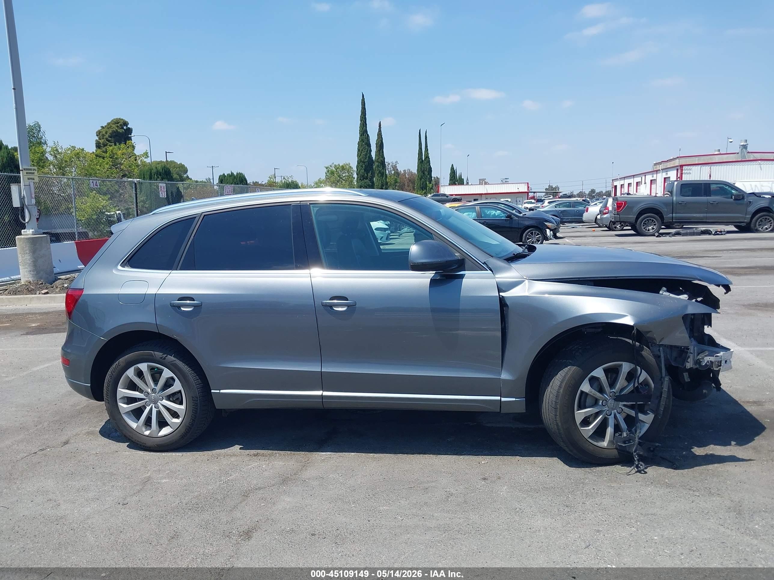 2013 Audi Q5 2.0t Premium Gray vin: WA1LFAFP7DA092885
