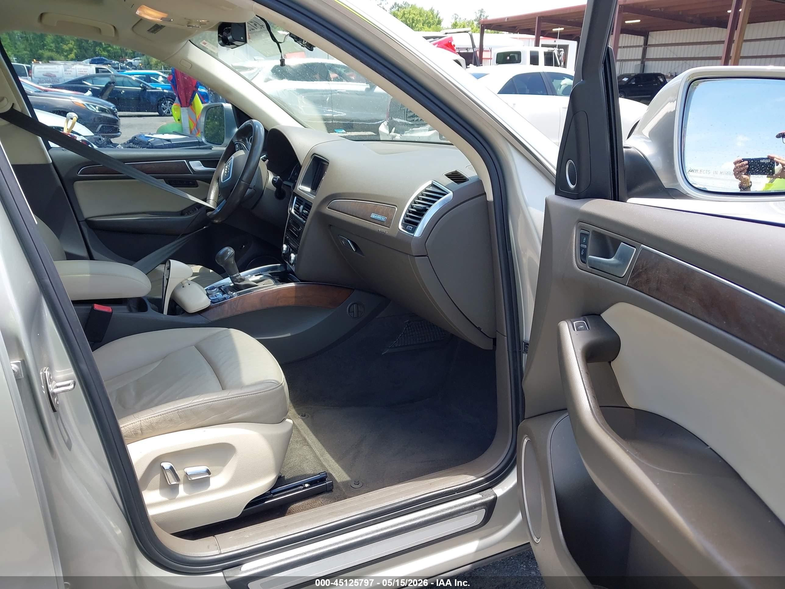 2013 Audi Q5 2.0t Premium Tan vin: WA1LFAFP7DA093602