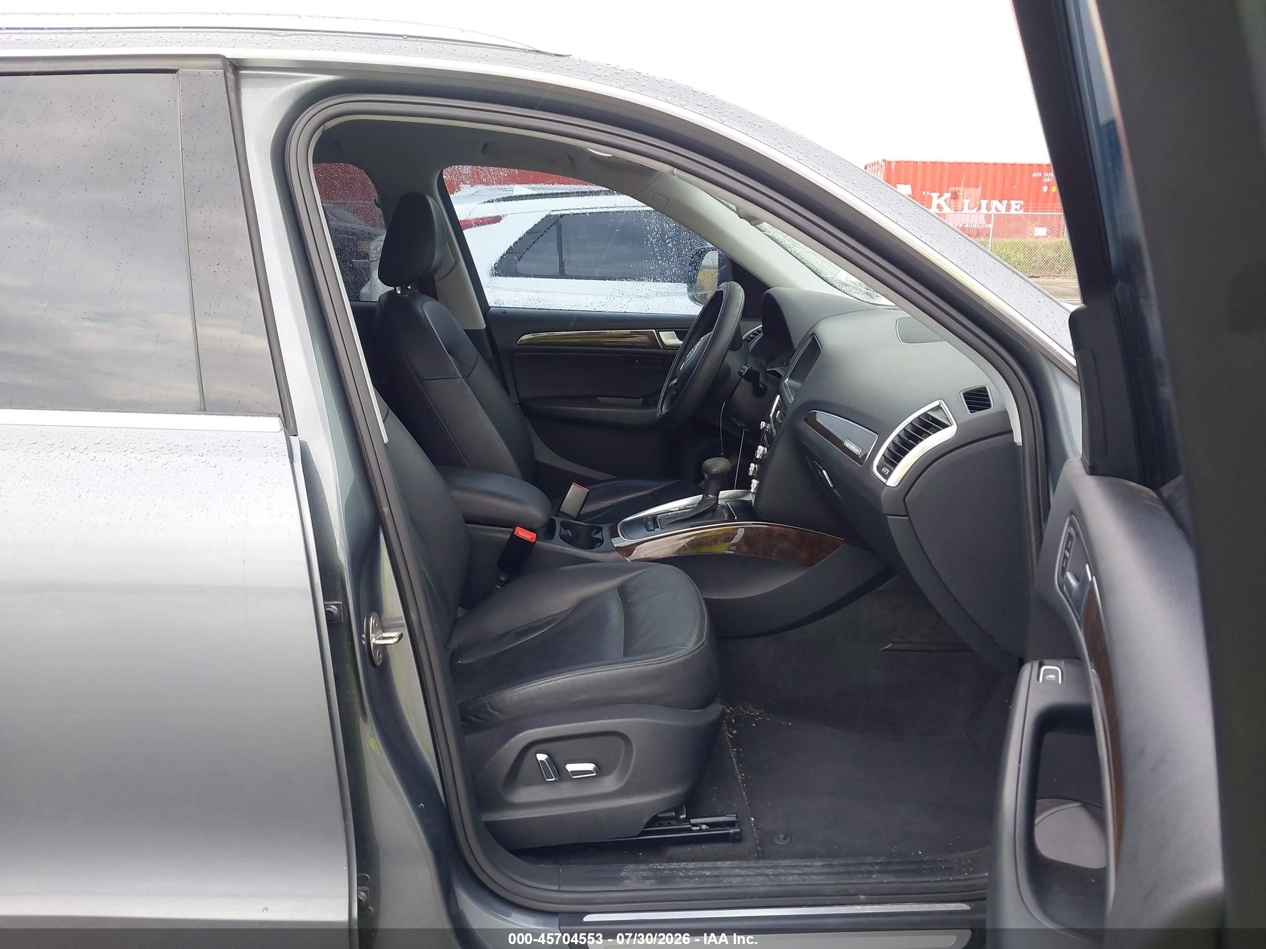 2014 Audi Q5 2.0t Premium Gray vin: WA1LFAFP7EA057507