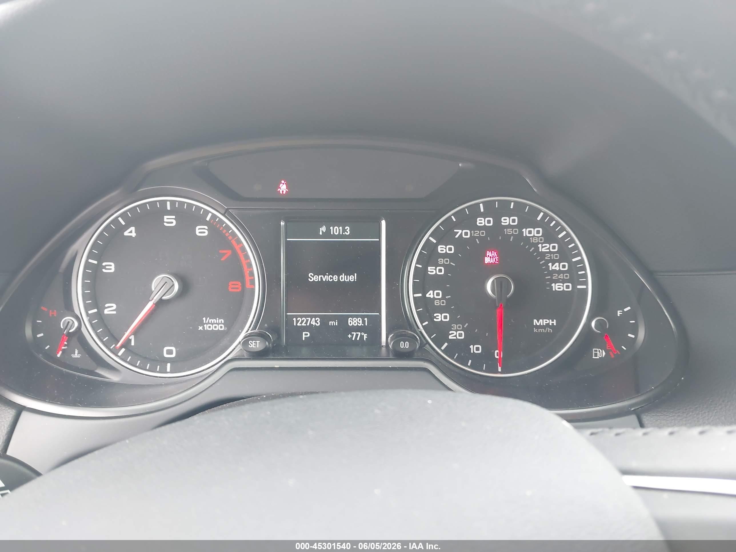 2014 Audi Q5 2.0t Premium Gray vin: WA1LFAFP7EA113817
