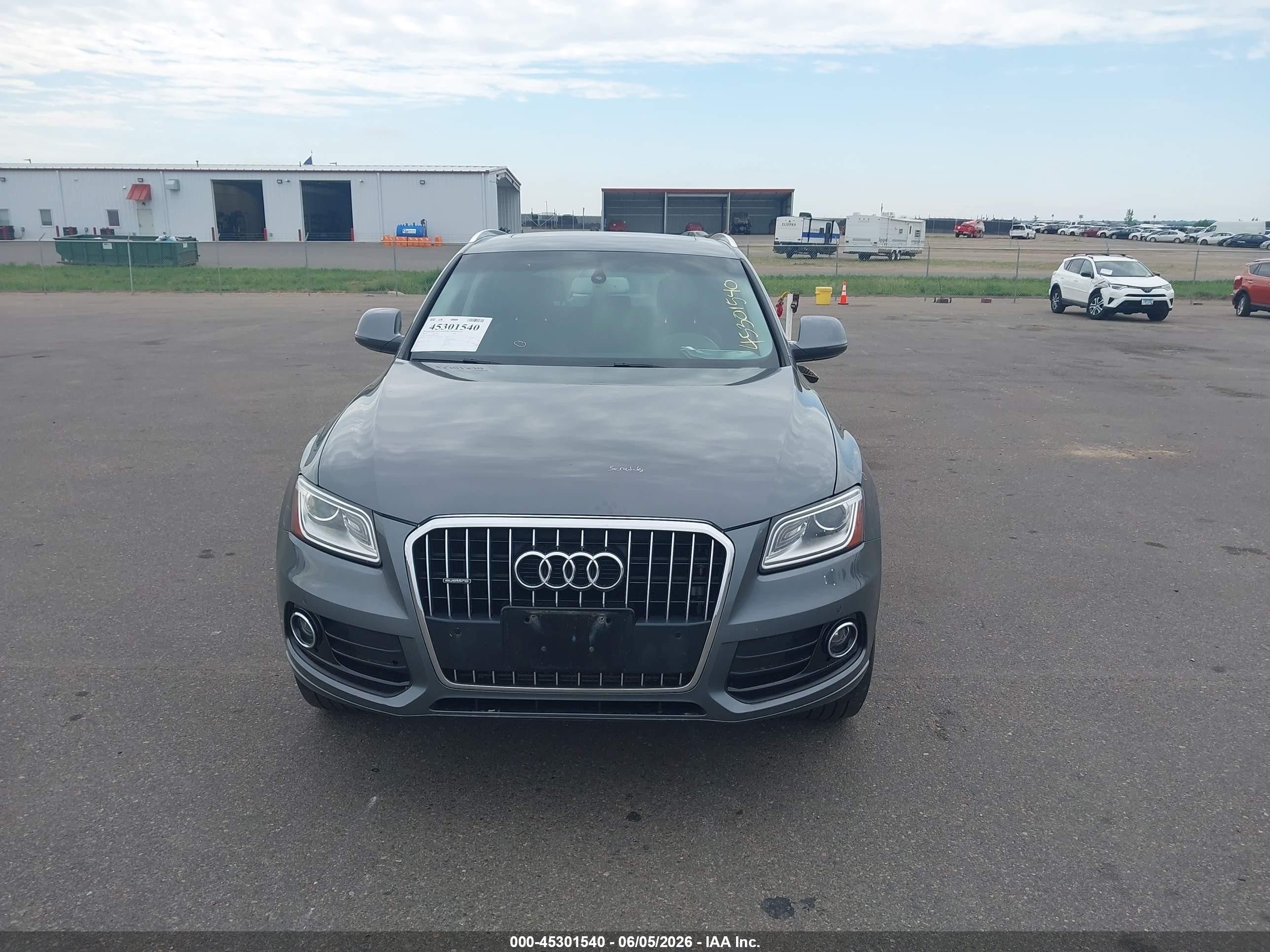 2014 Audi Q5 2.0t Premium Gray vin: WA1LFAFP7EA113817