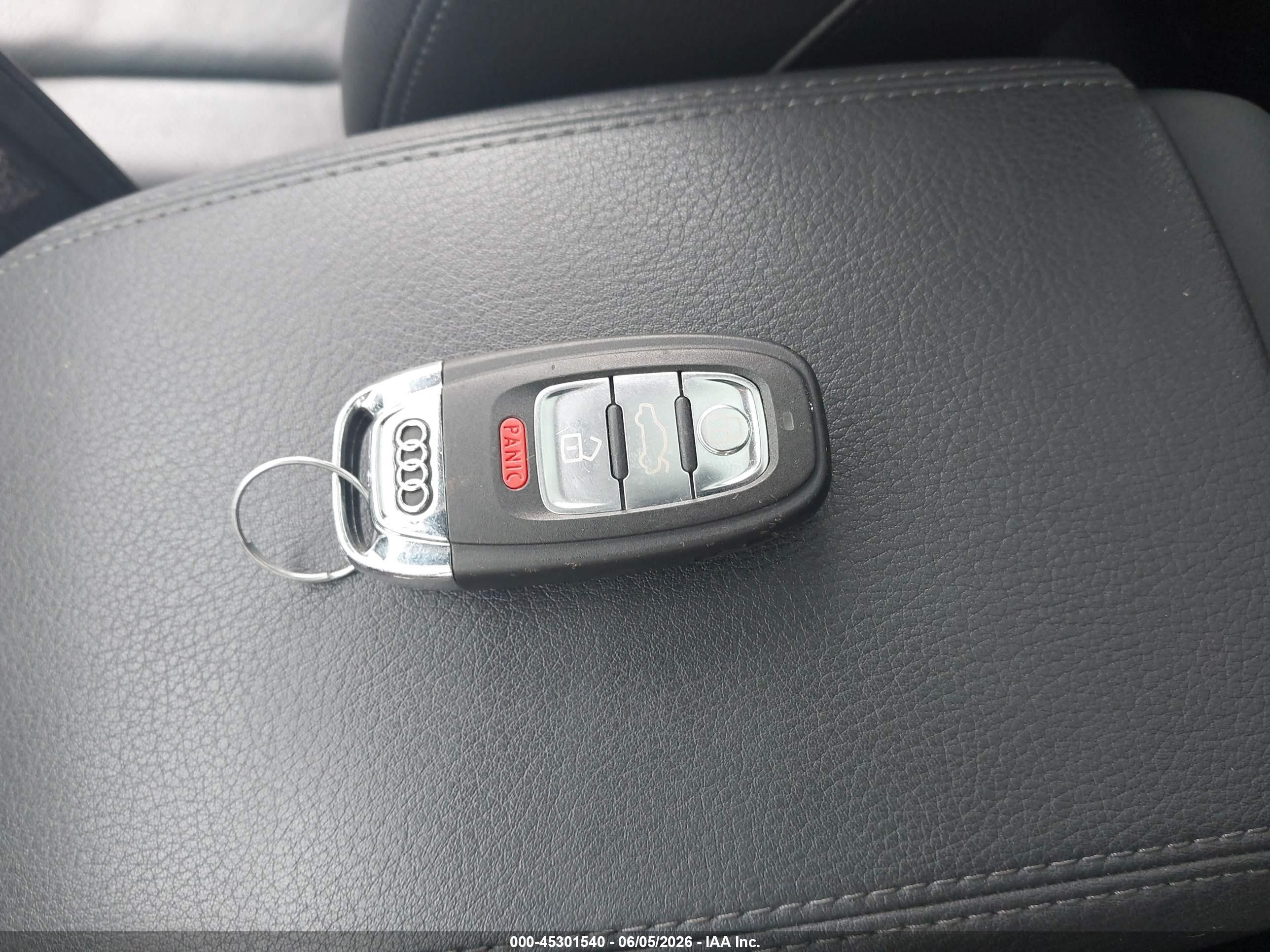 2014 Audi Q5 2.0t Premium Gray vin: WA1LFAFP7EA113817