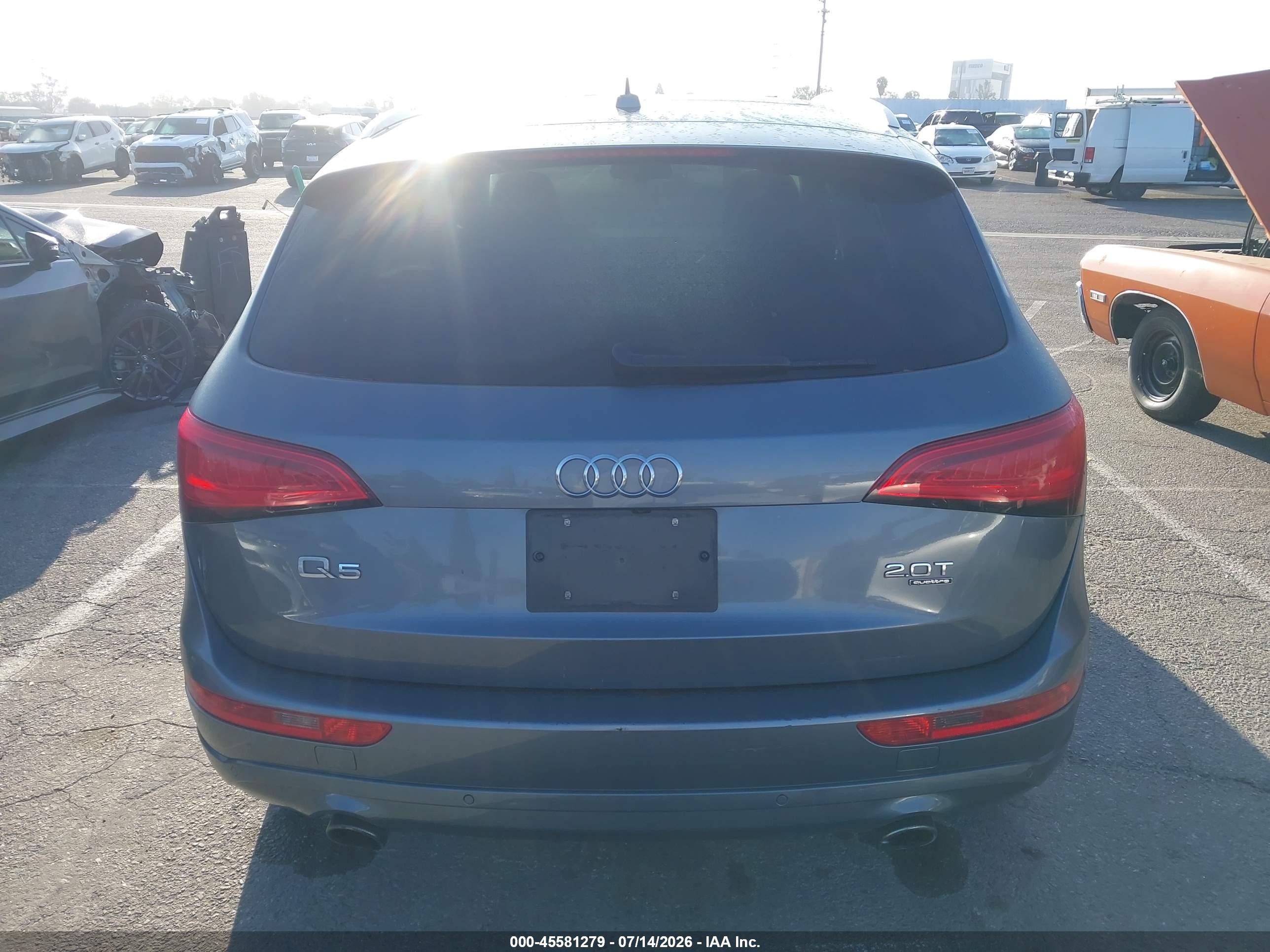 2014 Audi Q5 2.0t Premium Gray vin: WA1LFAFP7EA131248