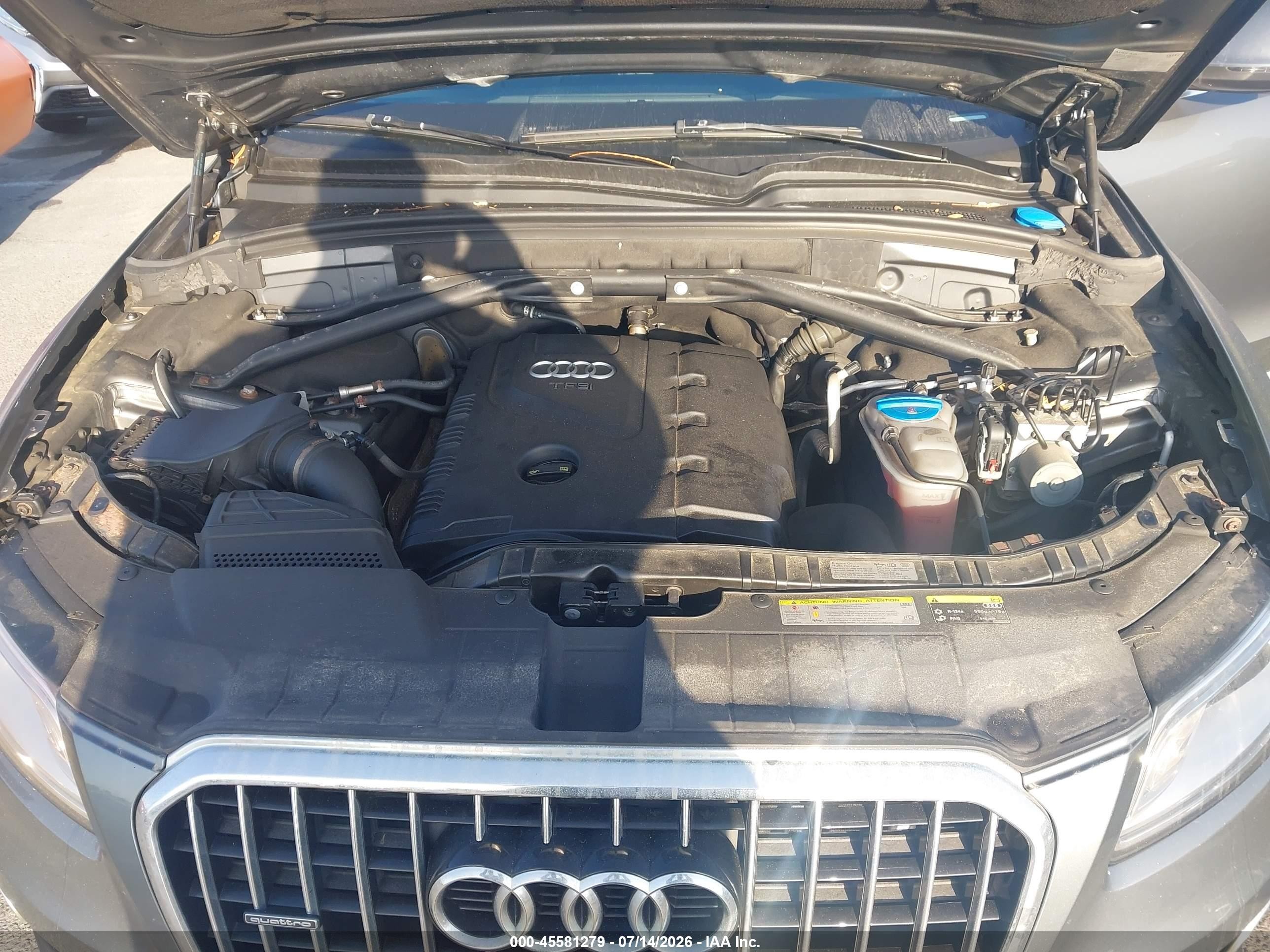 2014 Audi Q5 2.0t Premium Gray vin: WA1LFAFP7EA131248