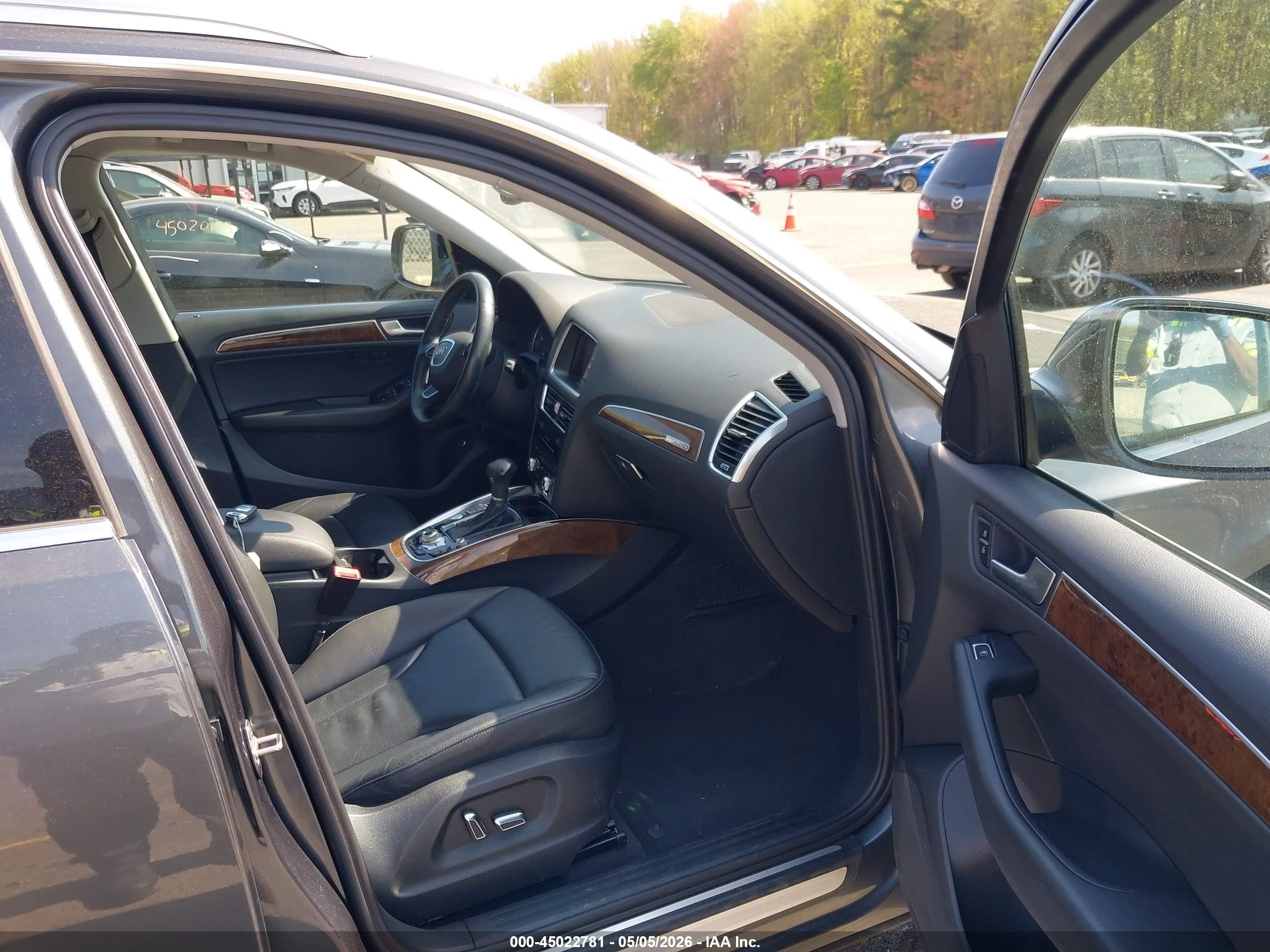 2015 Audi Q5 2.0t Premium Gray vin: WA1LFAFP7FA013153
