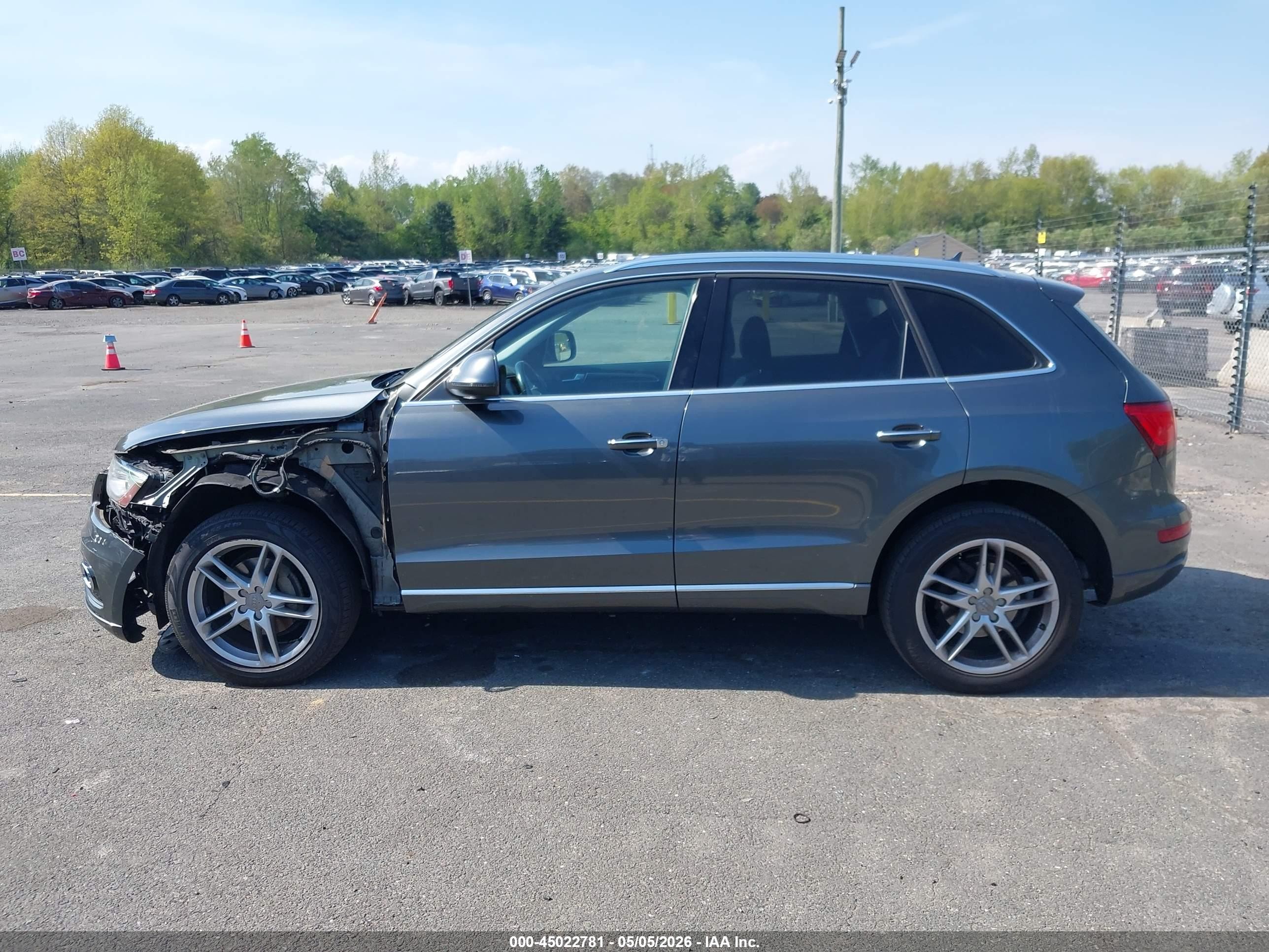 2015 Audi Q5 2.0t Premium Gray vin: WA1LFAFP7FA013153