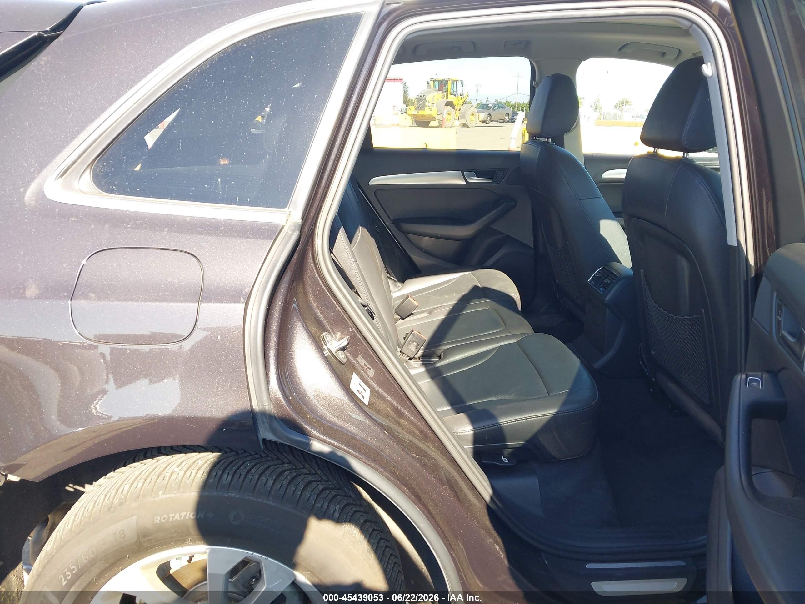 2015 Audi Q5 2.0t Premium Black vin: WA1LFAFP7FA014187
