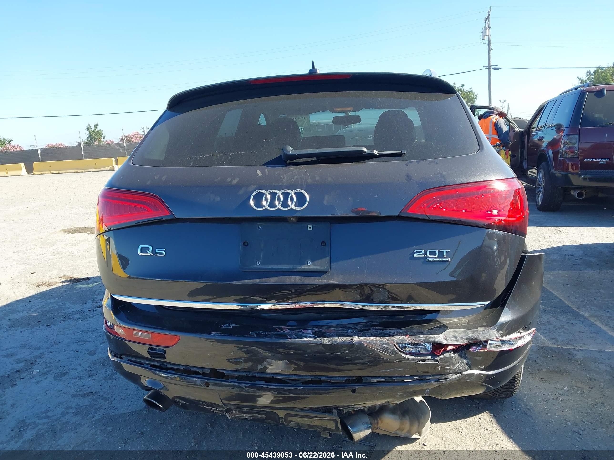 2015 Audi Q5 2.0t Premium Black vin: WA1LFAFP7FA014187
