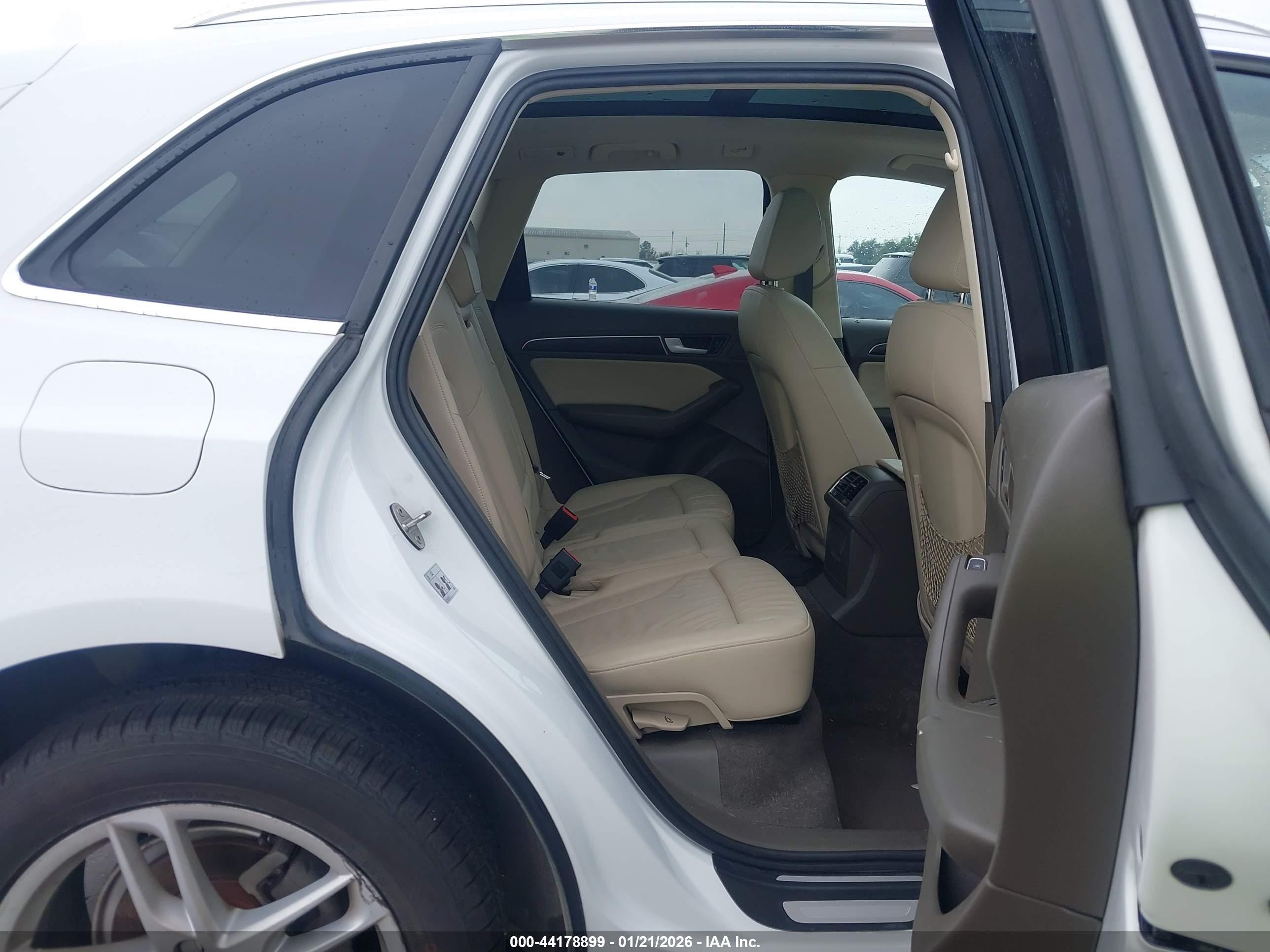 2015 Audi Q5 2.0t Premium White vin: WA1LFAFP7FA034715