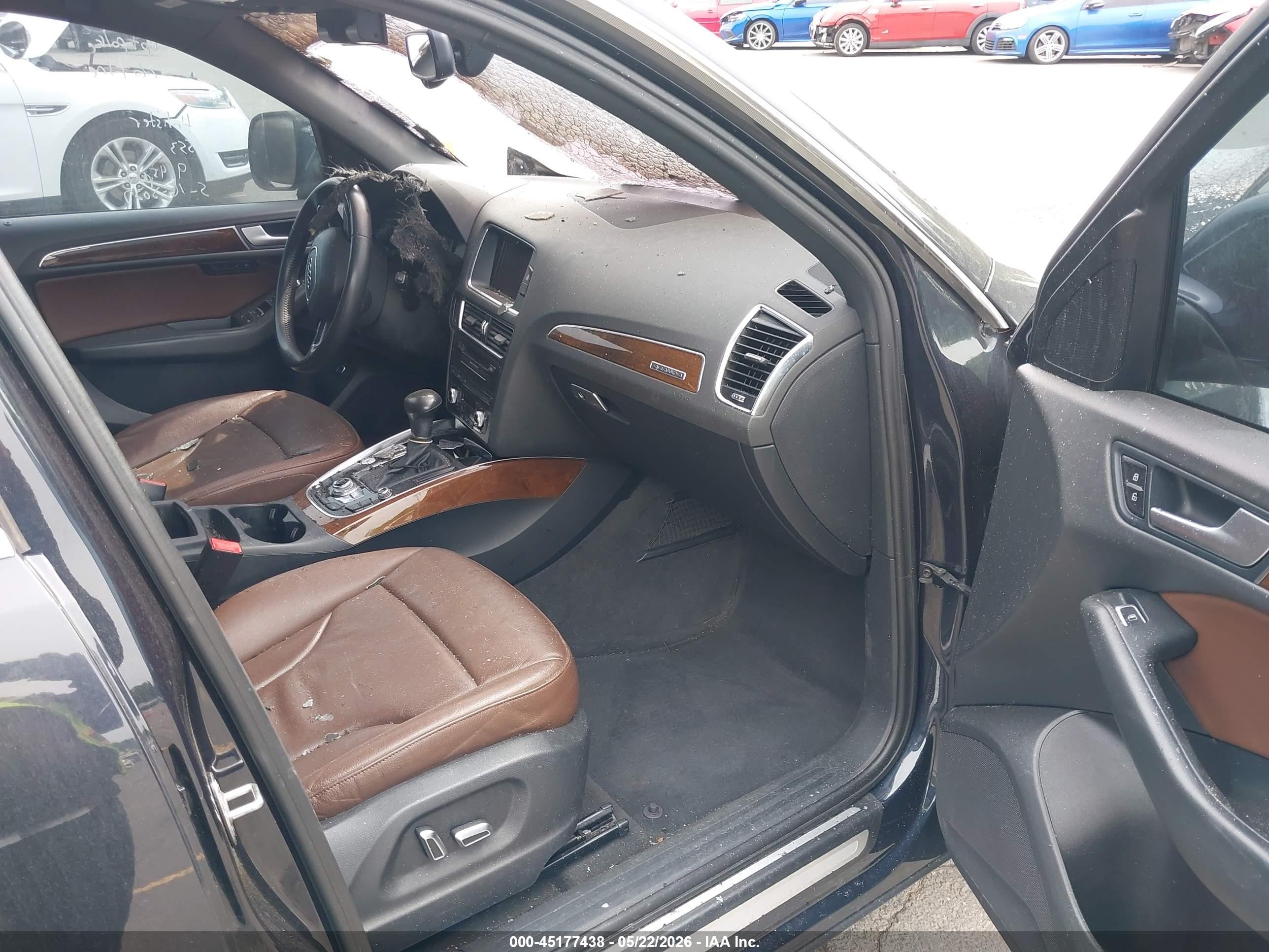 2015 Audi Q5 2.0t Premium Черный vin: WA1LFAFP7FA058688