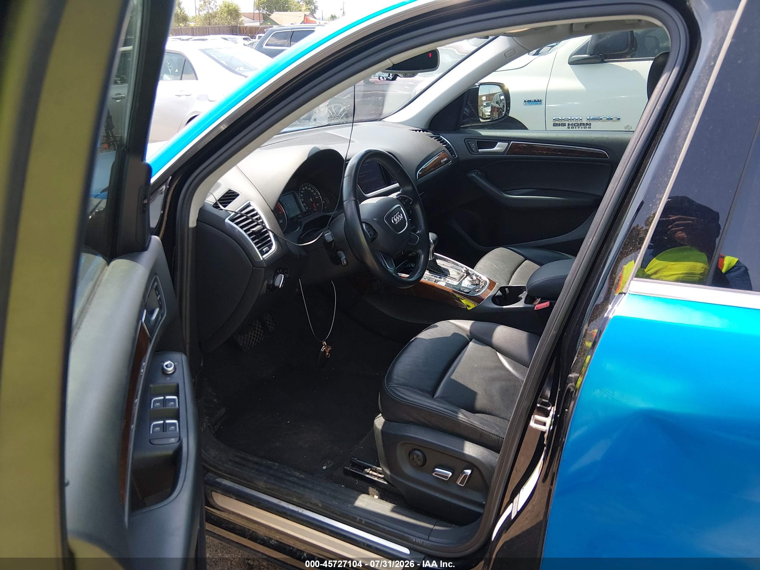 2015 Audi Q5 2.0t Premium Blue vin: WA1LFAFP7FA068900