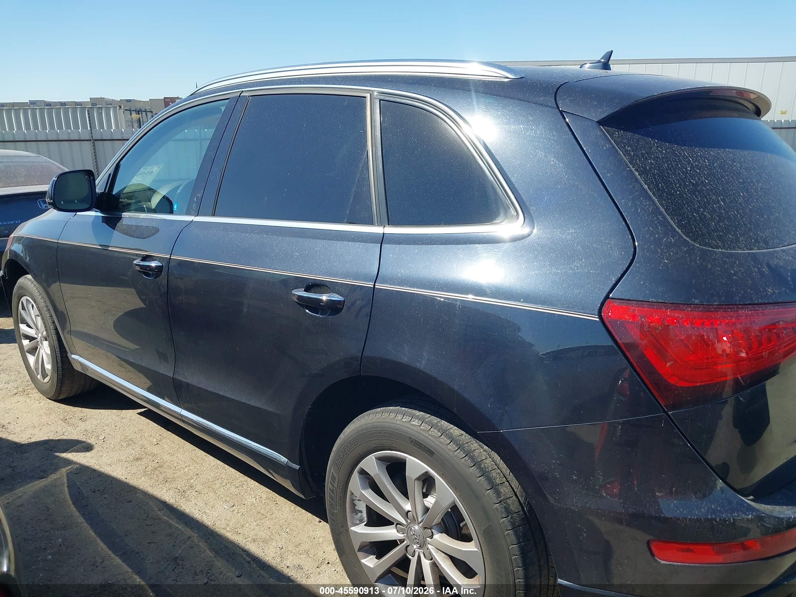 2015 Audi Q5 2.0t Premium Серый vin: WA1LFAFP7FA071506
