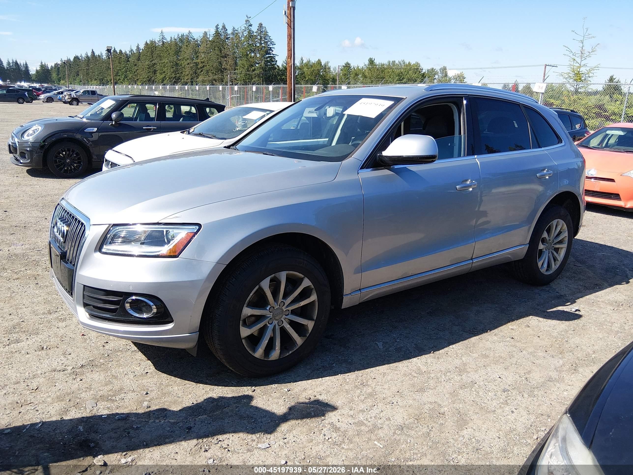 2015 Audi Q5 2.0t Premium Light Blue vin: WA1LFAFP7FA136922