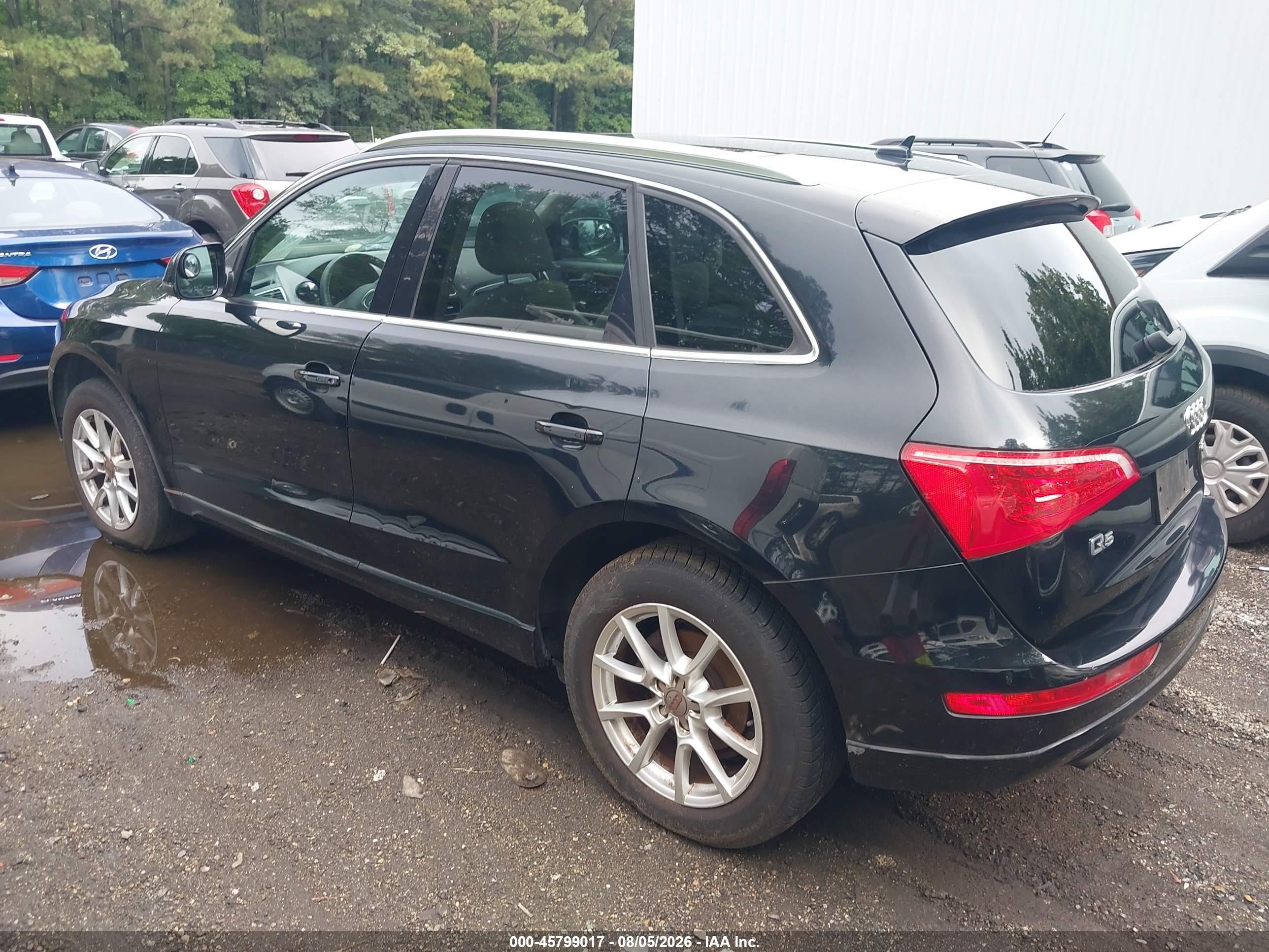 2011 Audi Q5 2.0t Premium Black vin: WA1LFAFP8BA011485