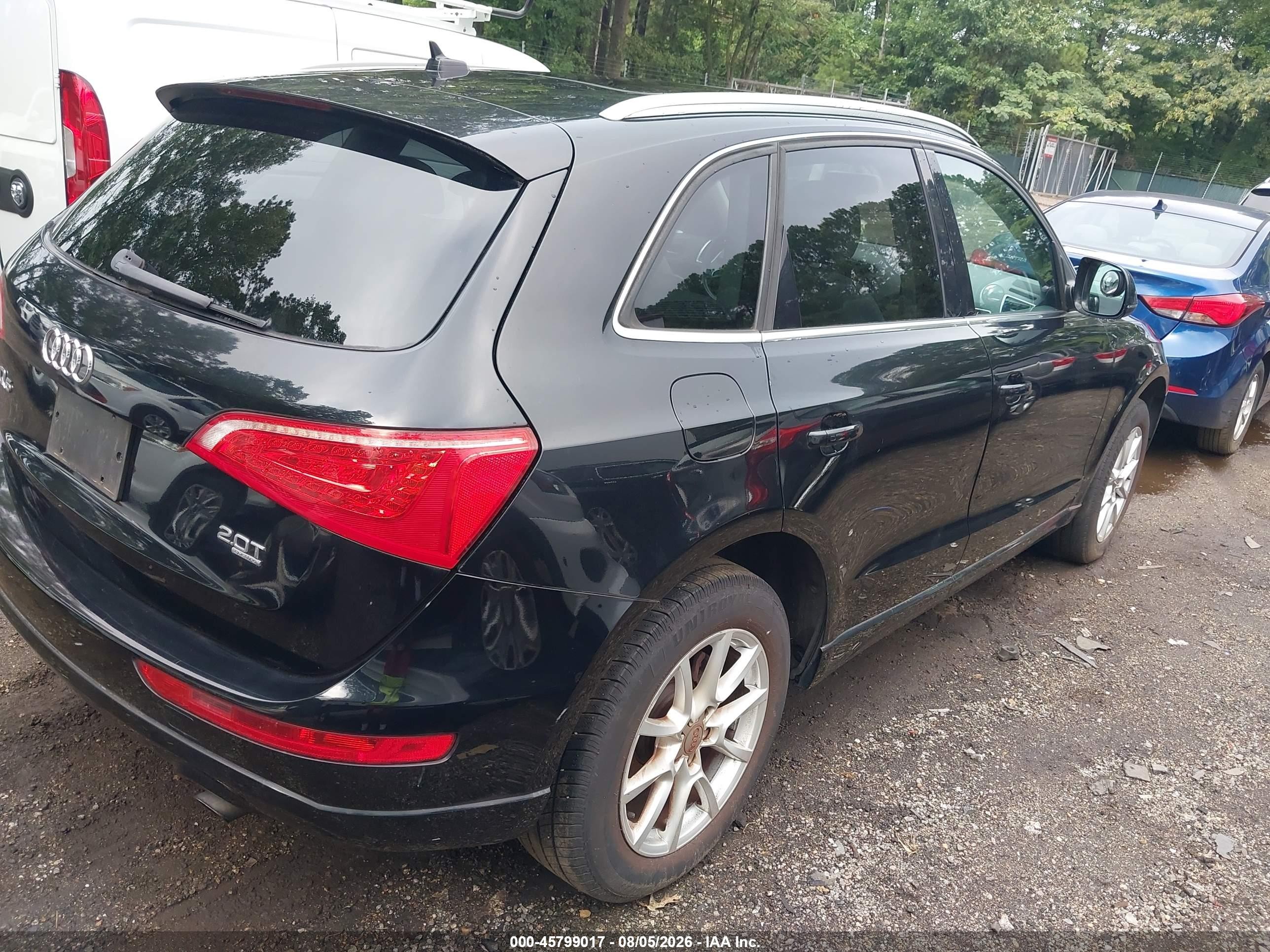 2011 Audi Q5 2.0t Premium Black vin: WA1LFAFP8BA011485