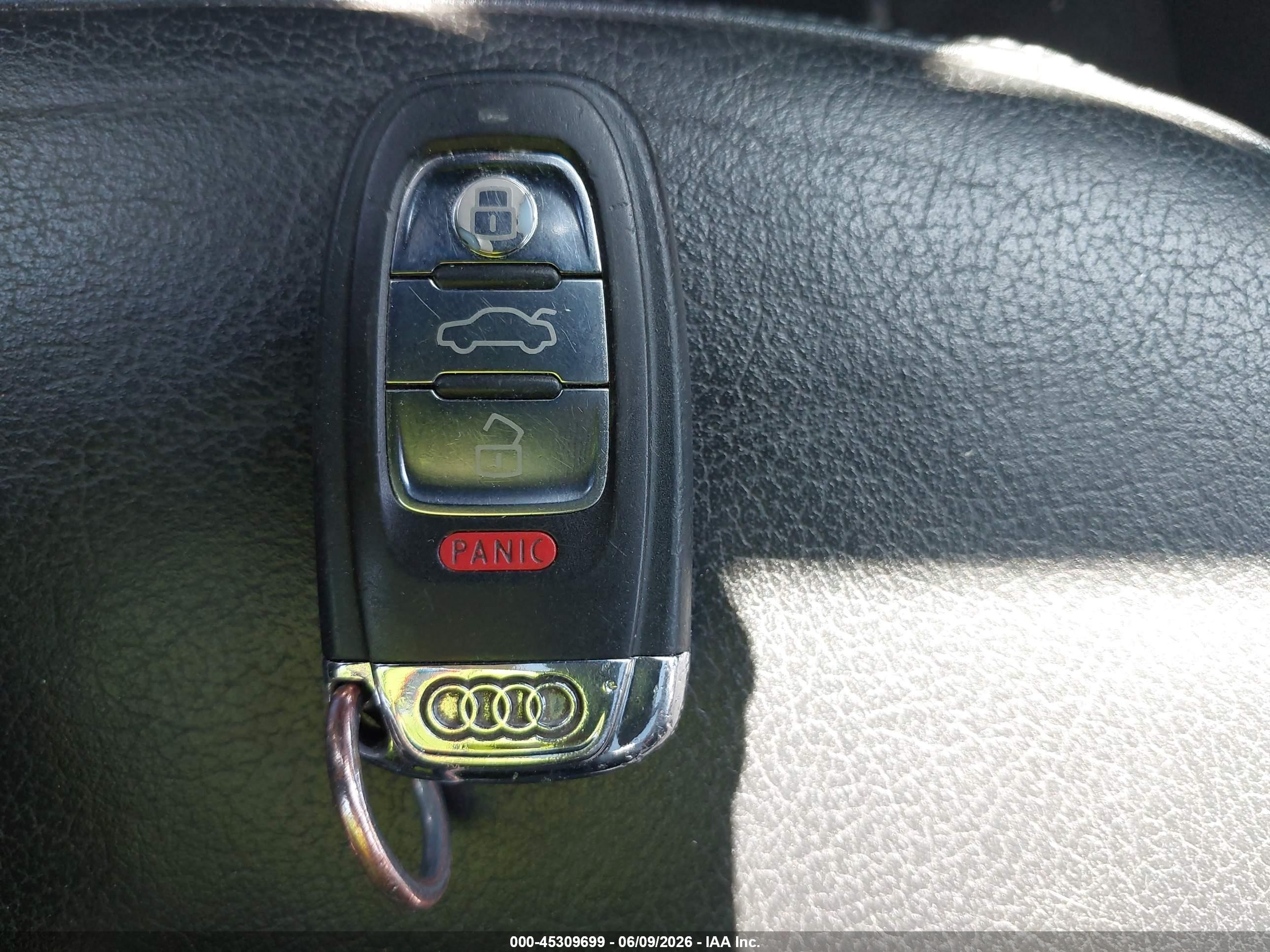 2011 Audi Q5 2.0t Premium White vin: WA1LFAFP8BA032675