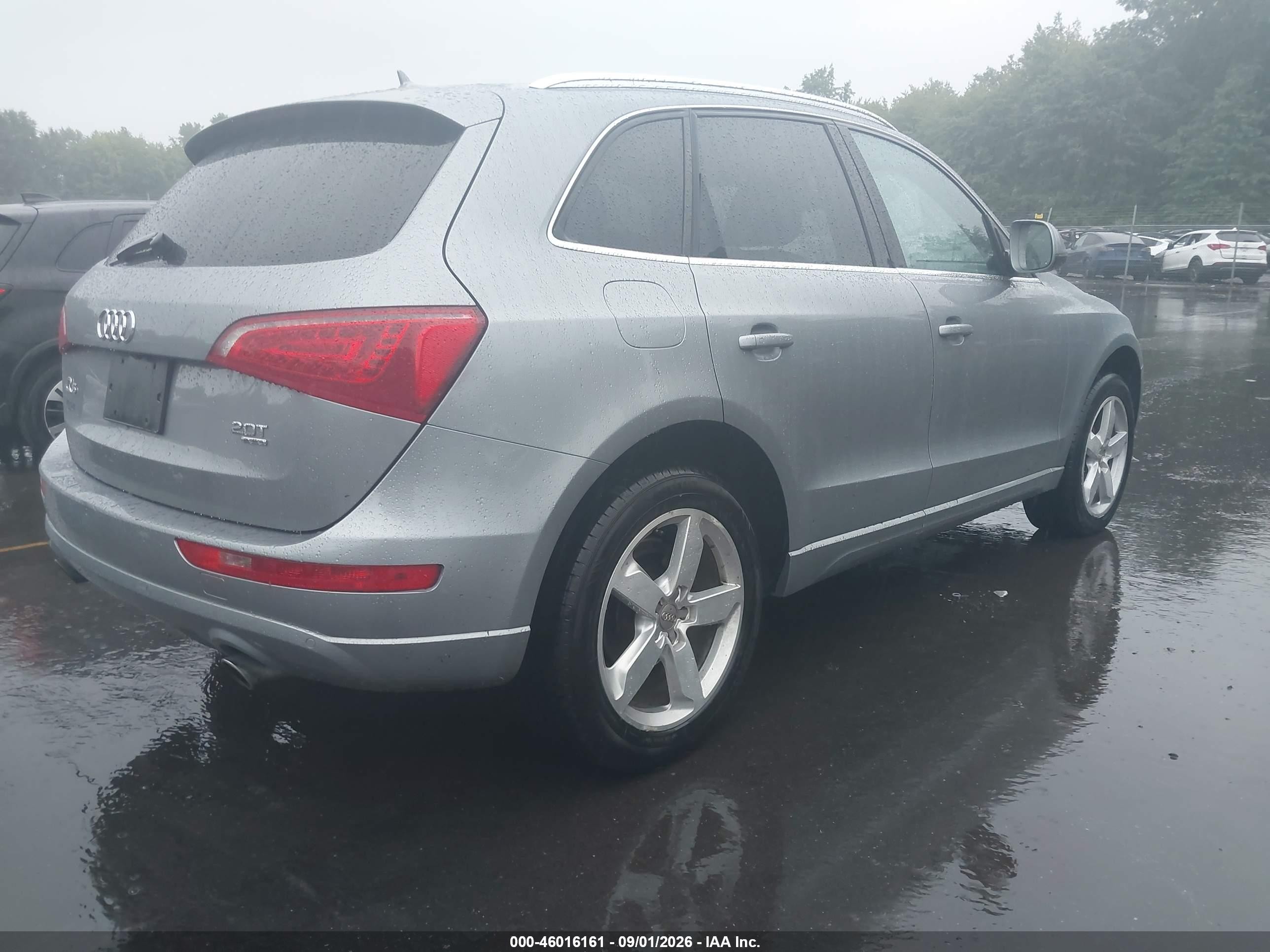 2012 Audi Q5 2.0t Premium Silver vin: WA1LFAFP8CA012167