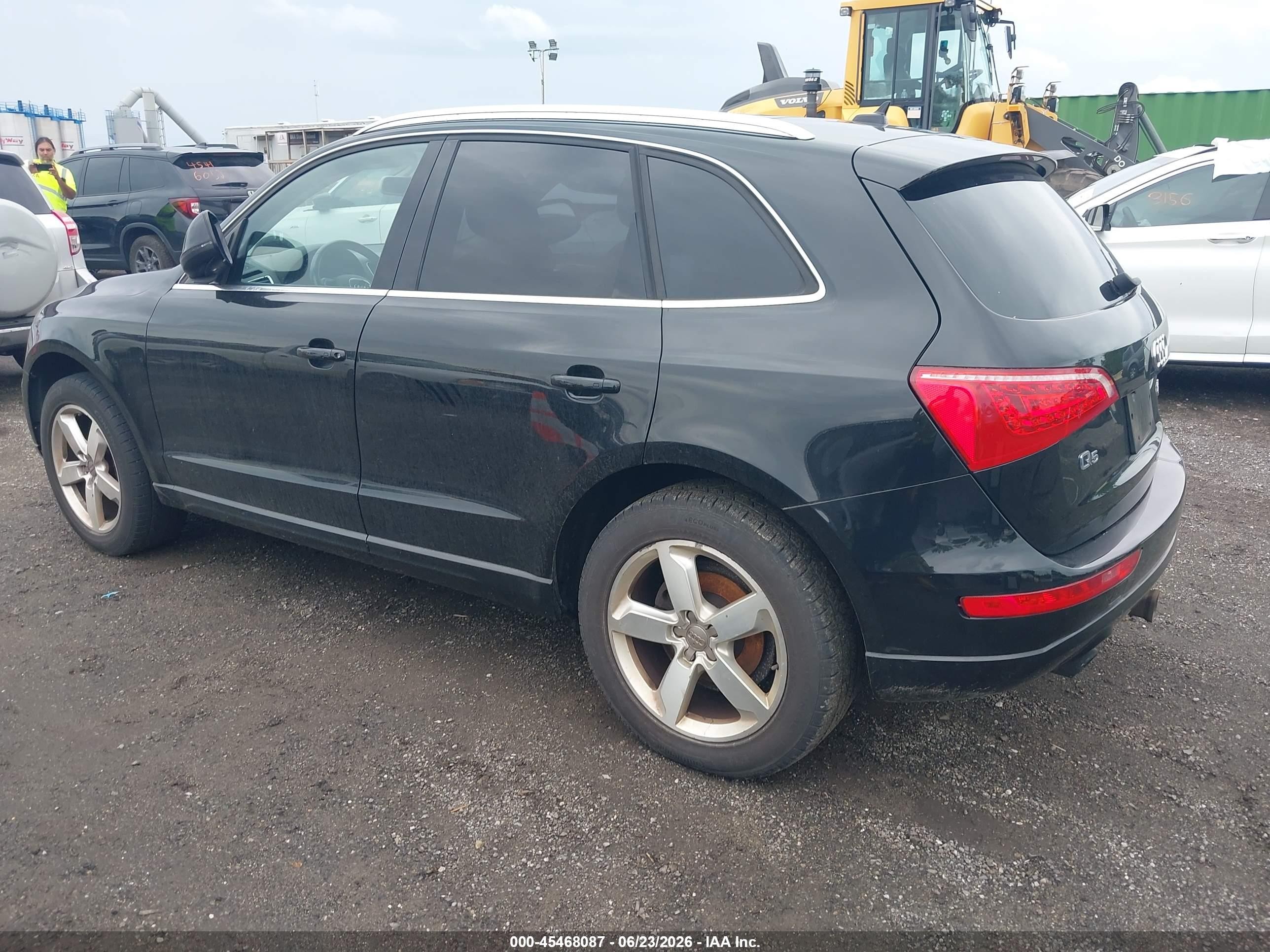 2012 Audi Q5 2.0t Premium Black vin: WA1LFAFP8CA013545