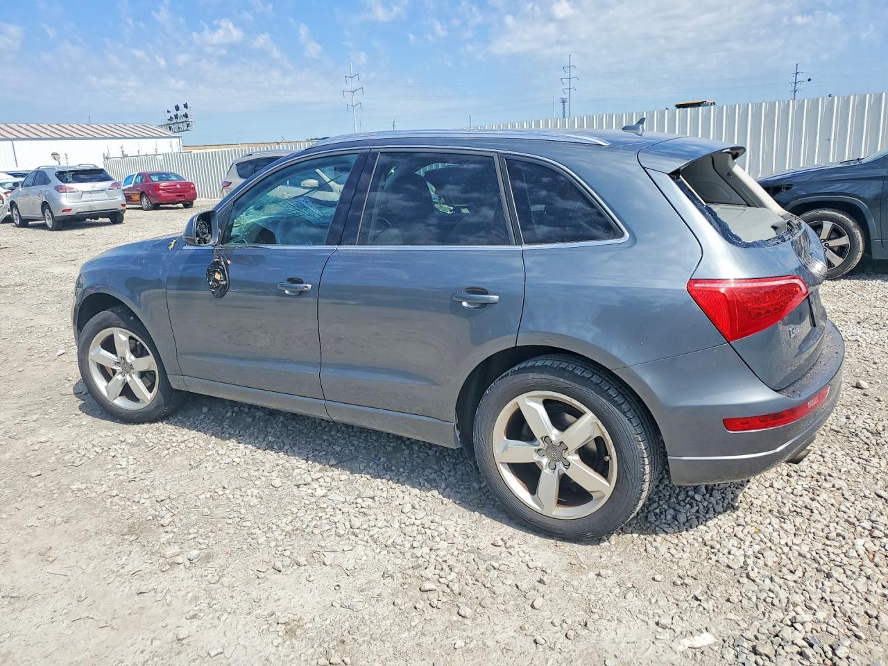 2012 Audi Q5 Premium Plus Gray vin: WA1LFAFP8CA046822