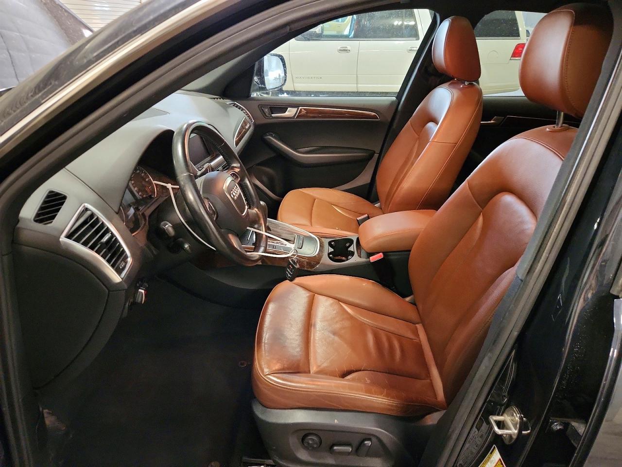 2012 Audi Q5 Premium Plus Charcoal vin: WA1LFAFP8CA050806