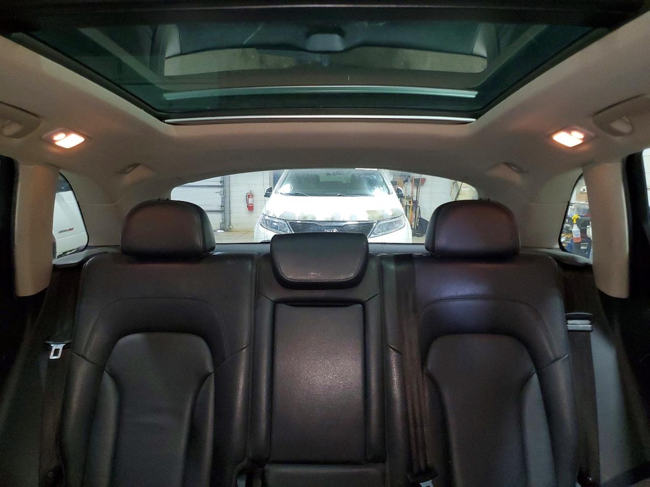 2012 Audi Q5 Premium Plus Черный vin: WA1LFAFP8CA136987