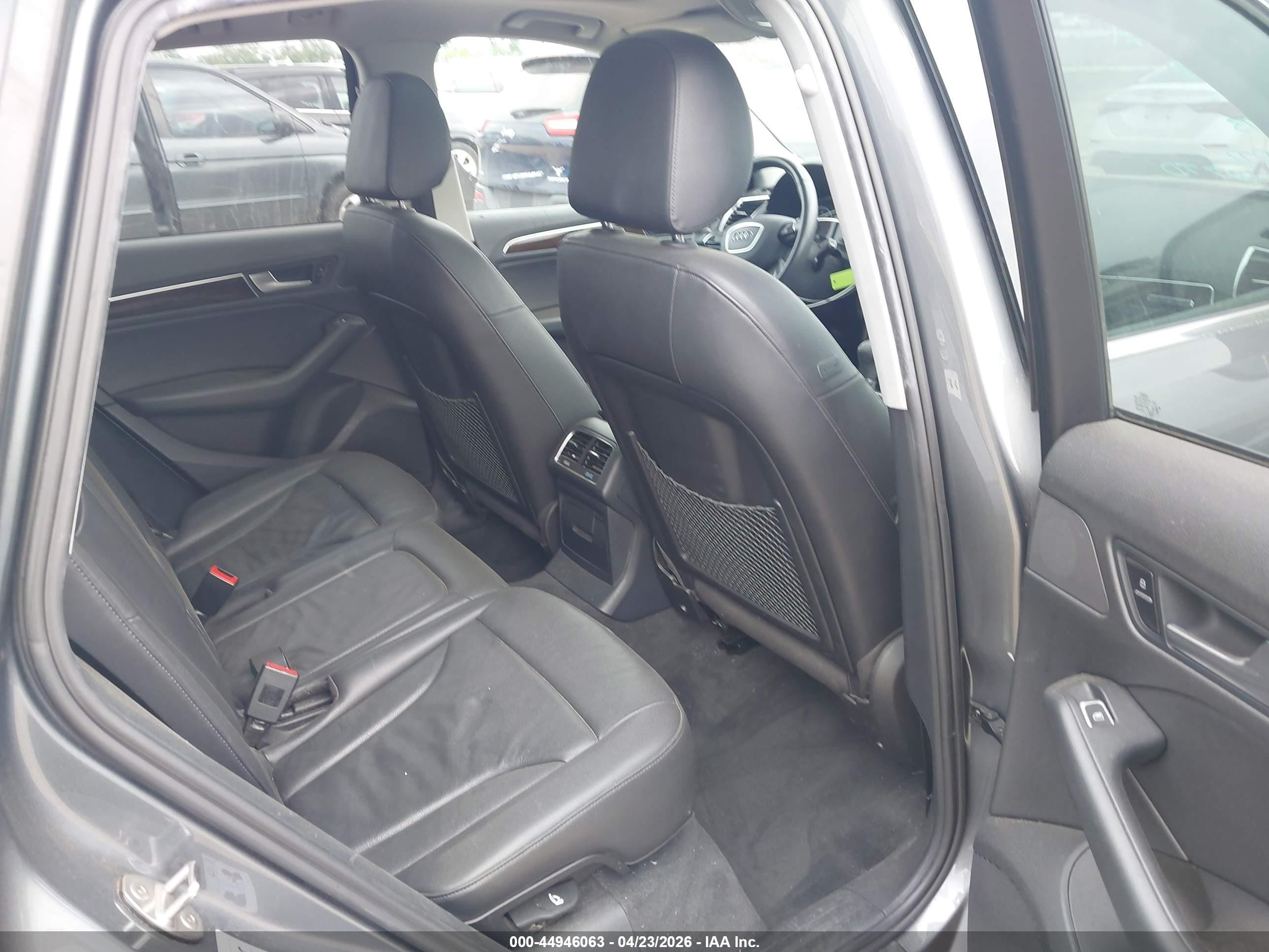 2013 Audi Q5 2.0t Premium Gray vin: WA1LFAFP8DA047308