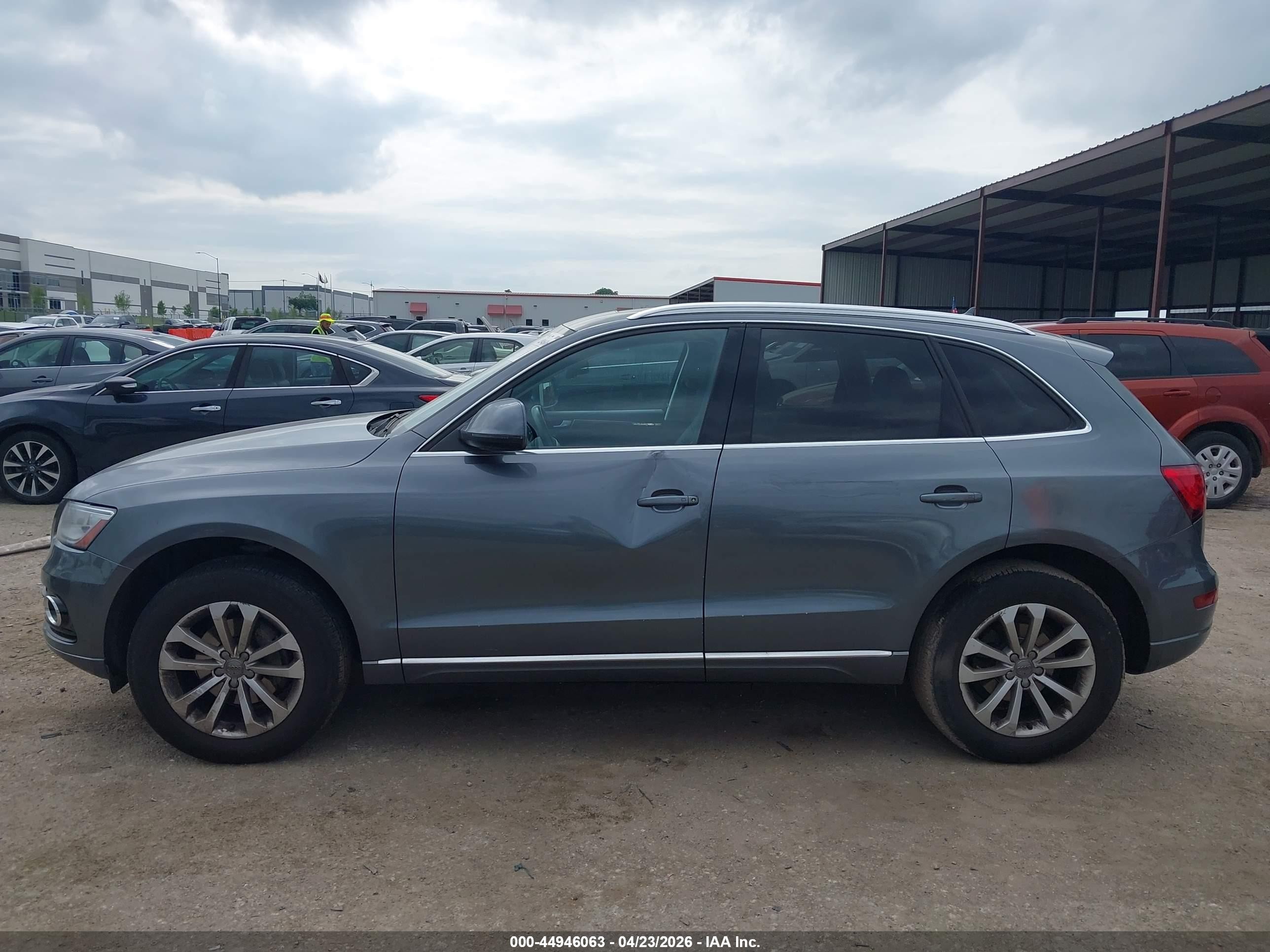 2013 Audi Q5 2.0t Premium Gray vin: WA1LFAFP8DA047308
