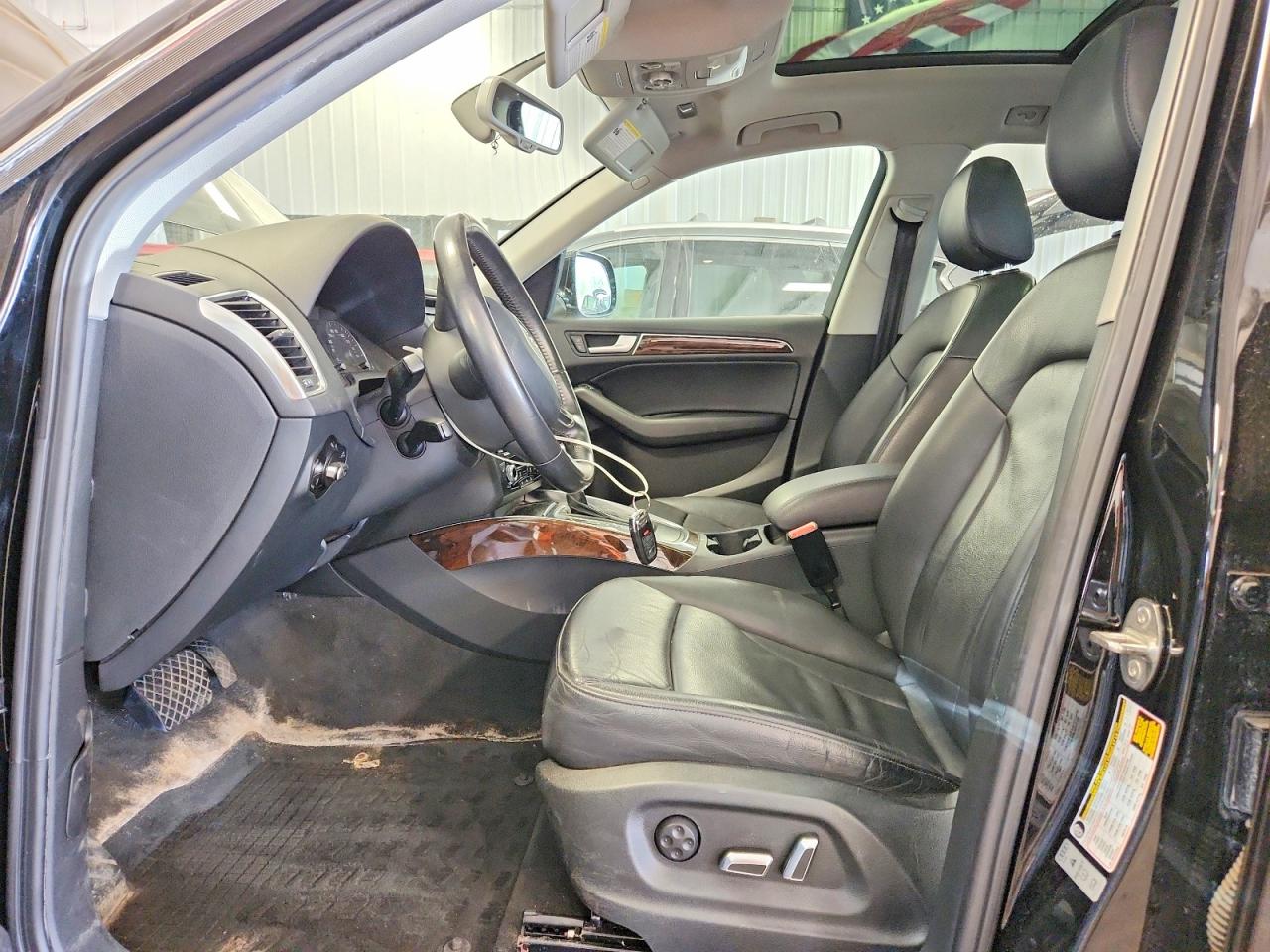 2013 Audi Q5 Black vin: WA1LFAFP8DA083998