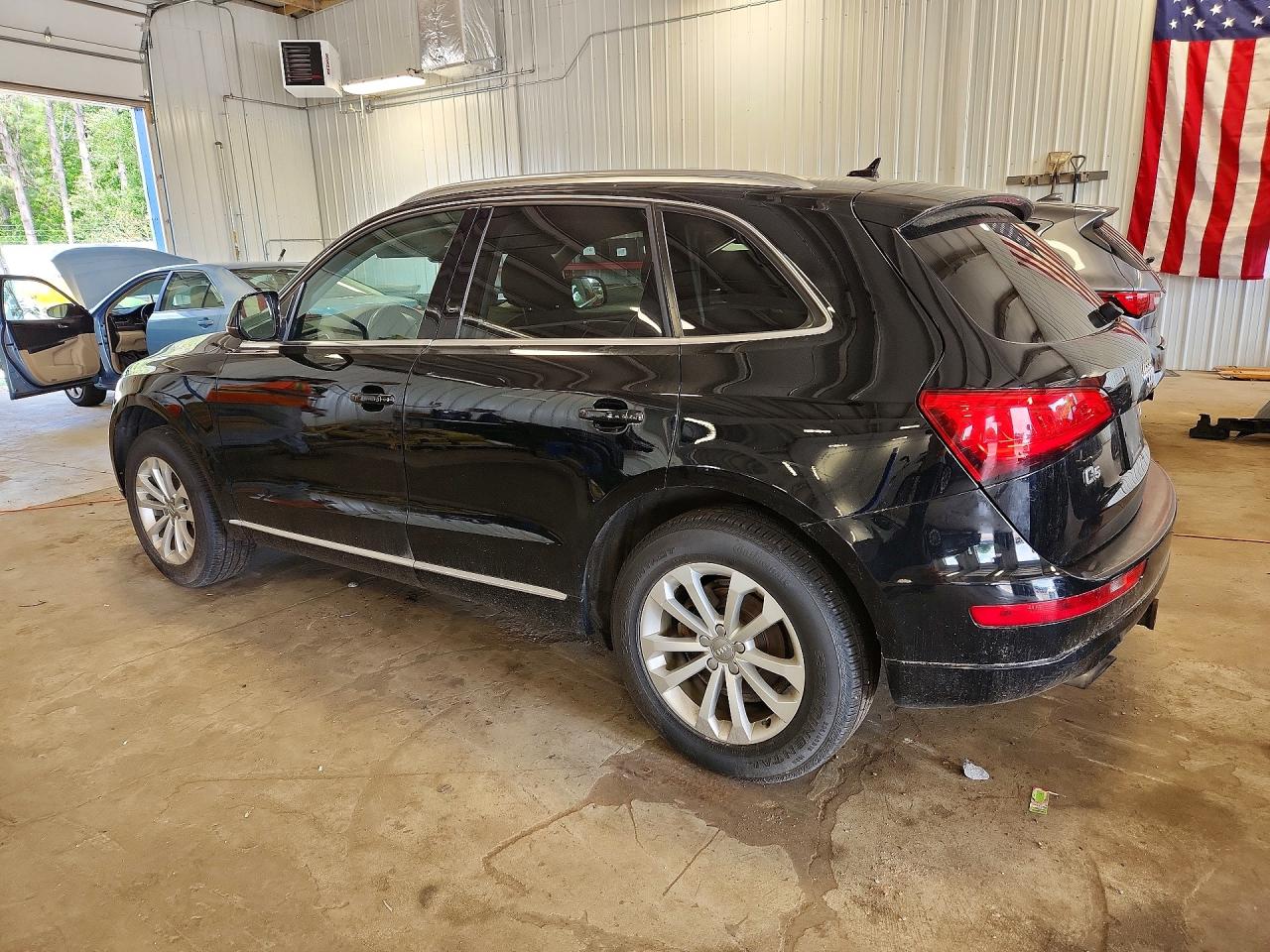 2013 Audi Q5 Black vin: WA1LFAFP8DA083998