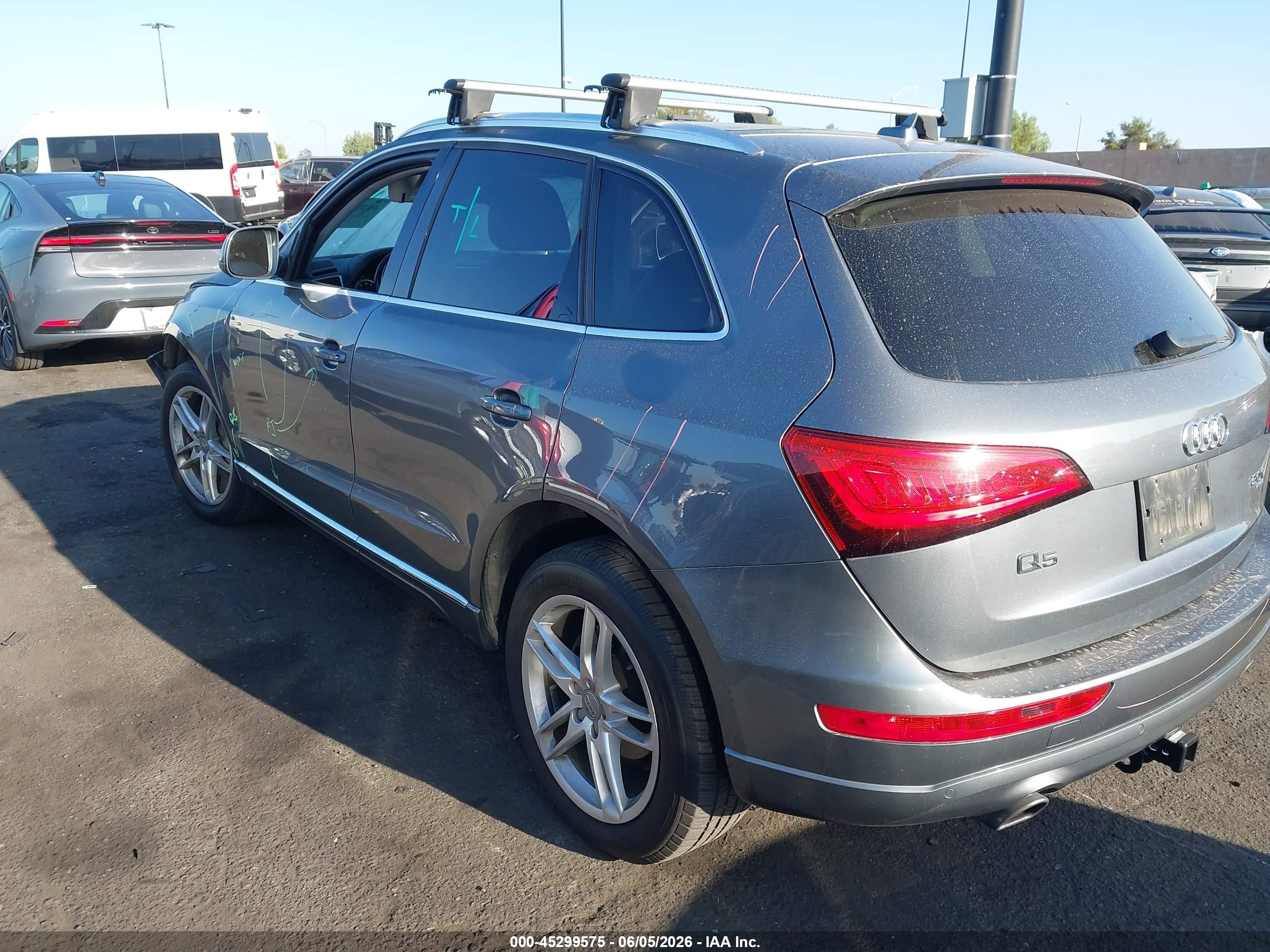 2013 Audi Q5 2.0t Premium Gray vin: WA1LFAFP8DA100234