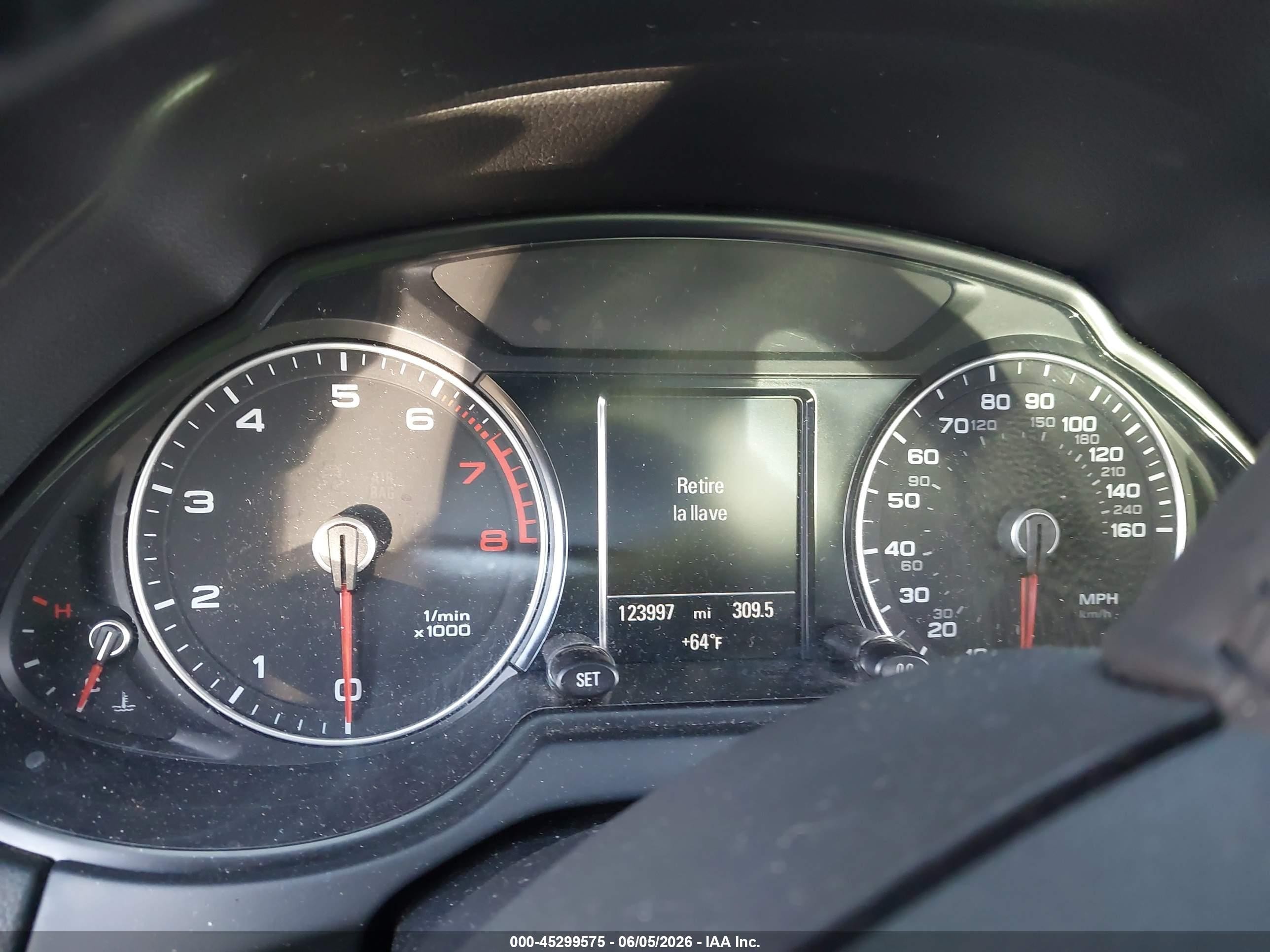 2013 Audi Q5 2.0t Premium Gray vin: WA1LFAFP8DA100234