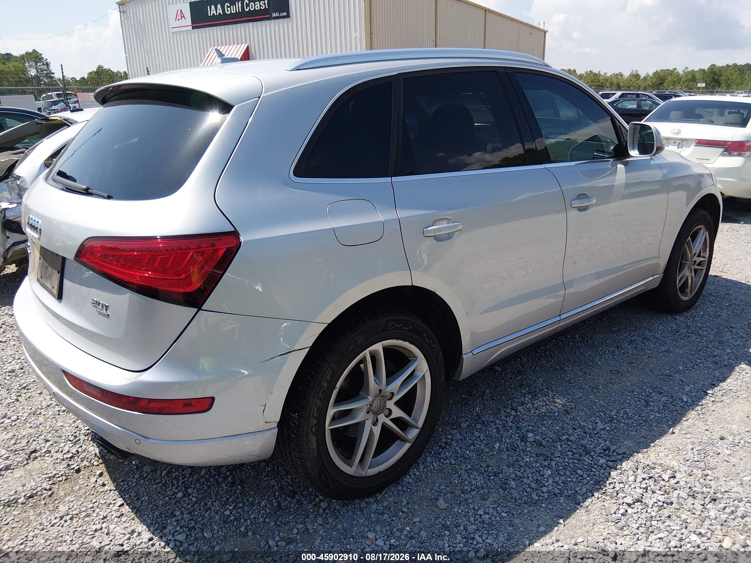 2014 Audi Q5 2.0t Premium Серебряный vin: WA1LFAFP8EA016903