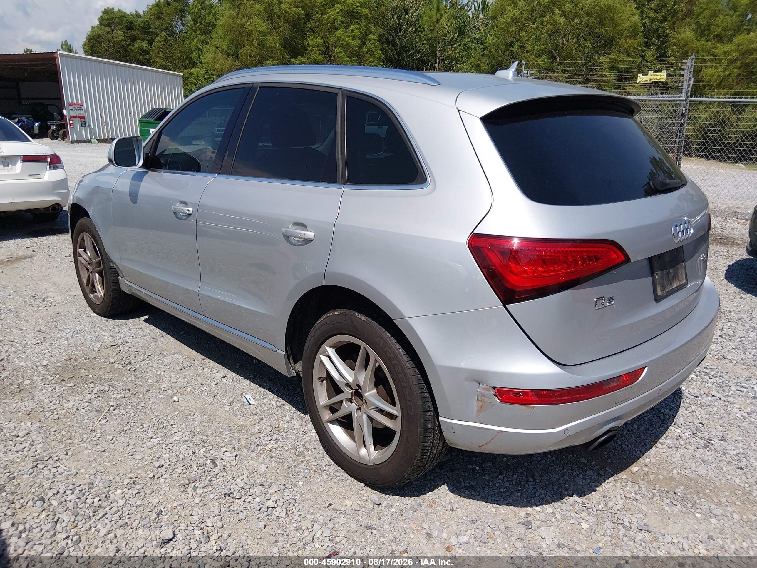 2014 Audi Q5 2.0t Premium Серебряный vin: WA1LFAFP8EA016903
