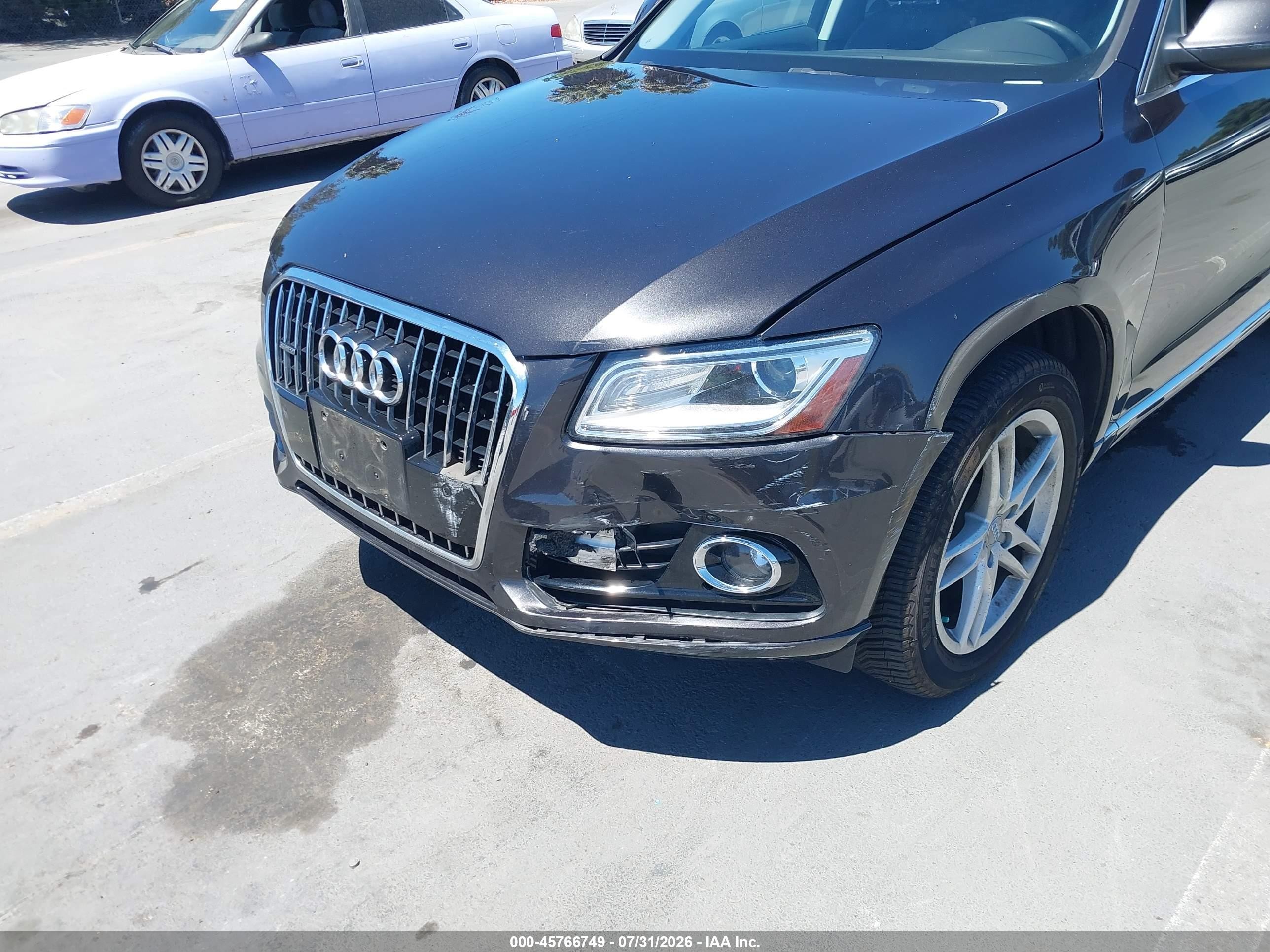2014 Audi Q5 2.0t Premium Gray vin: WA1LFAFP8EA025147