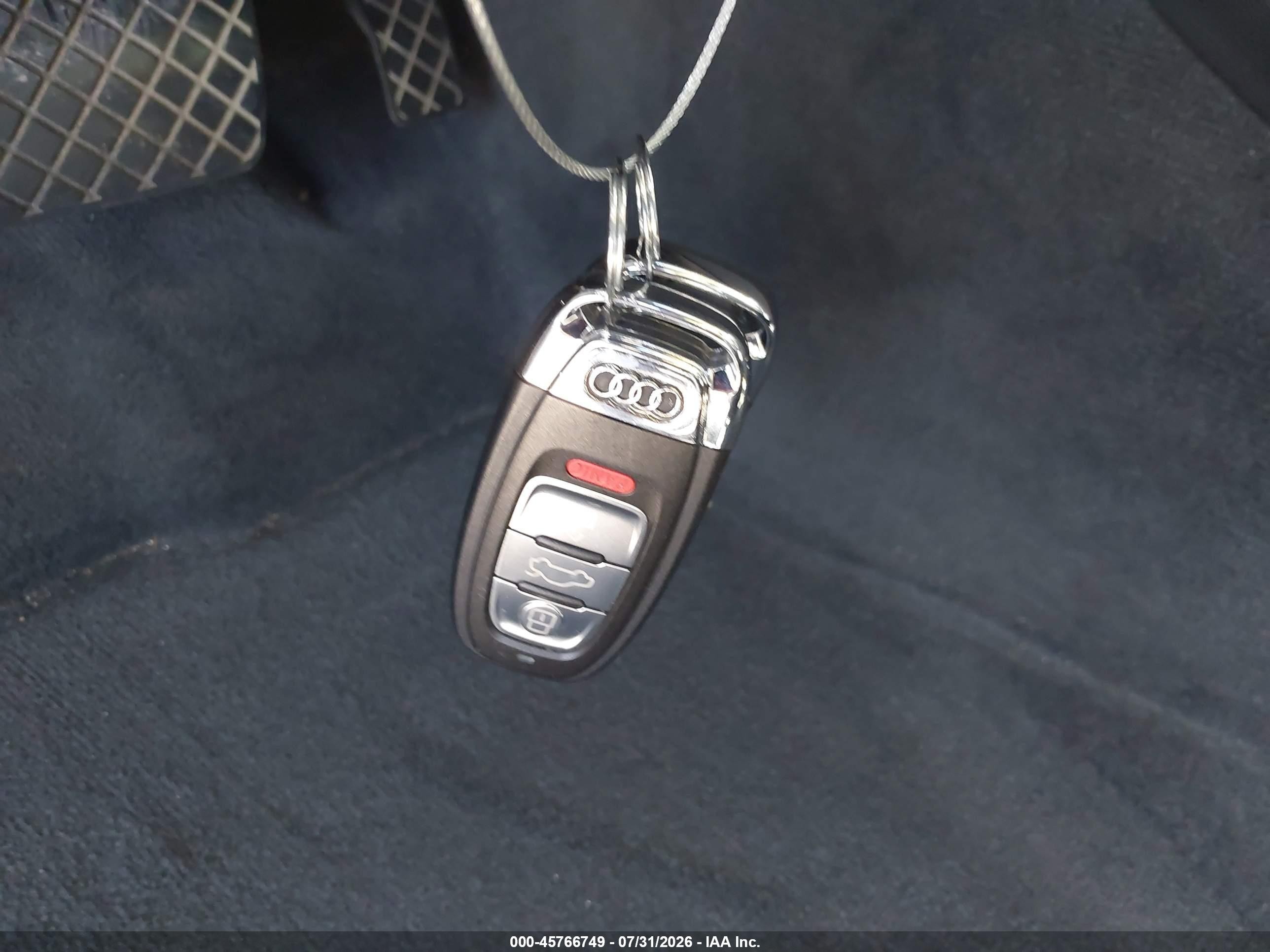 2014 Audi Q5 2.0t Premium Gray vin: WA1LFAFP8EA025147